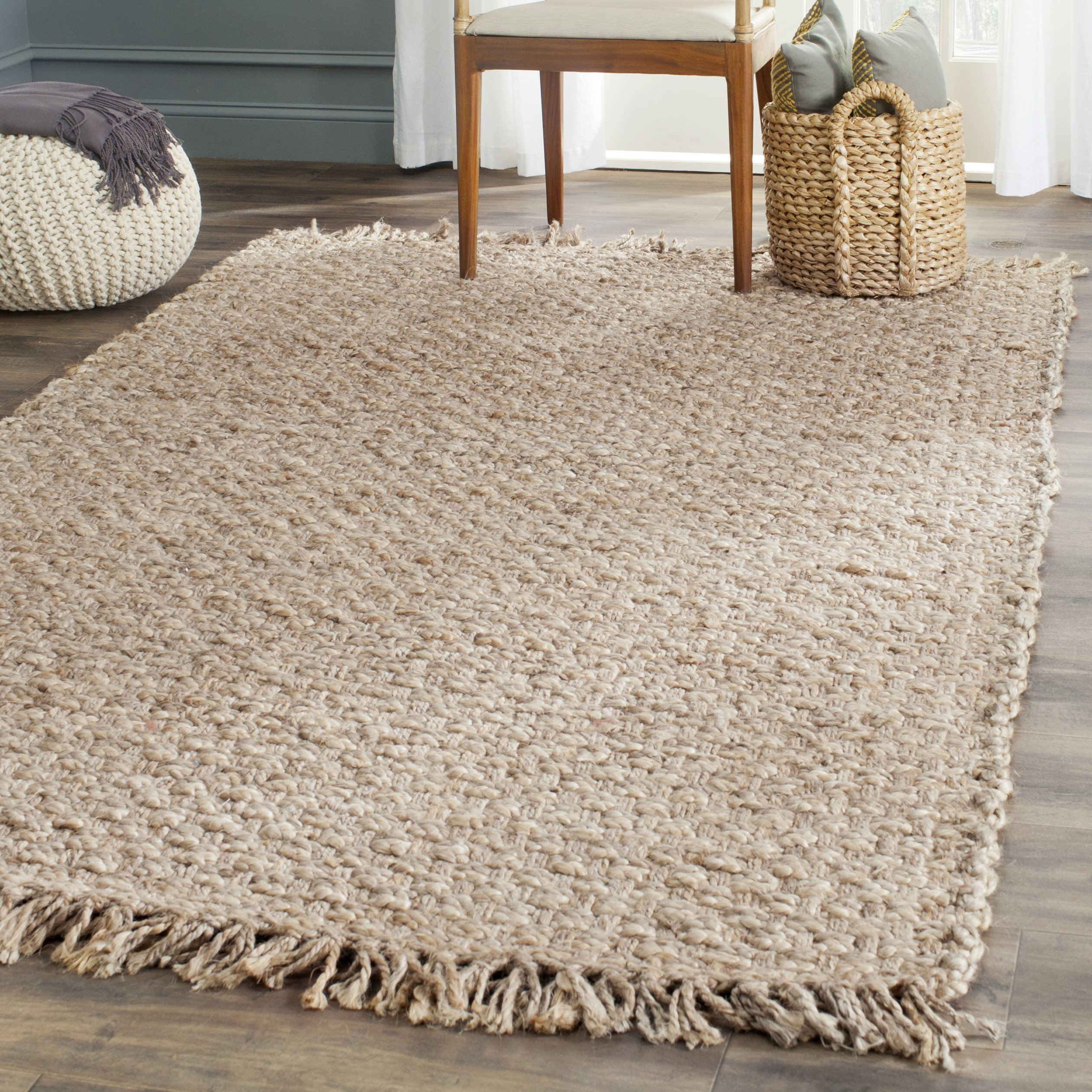 SAFAVIEH Natural Fiber Collection Handmade Woven Jute Area Rug - 6' x 9' Natural Fringe, Eco-Friendly & Durable for High Traffic Areas | Perfect for Living Room, Bedroom, Office & Home Decor (NF856A)