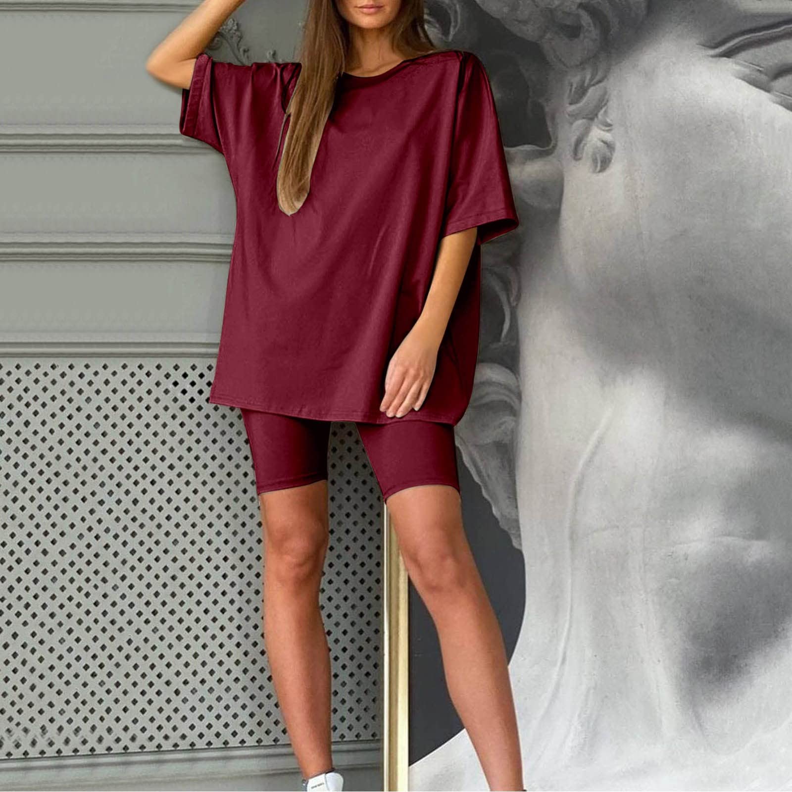 Women's 2-Piece Workout Set - Breathable Running Shorts with Pockets & Moisture-Wicking Short Sleeve Top - Perfect for Gym, Yoga & Outdoor Activities - Ideal Birthday Gift for Active Women