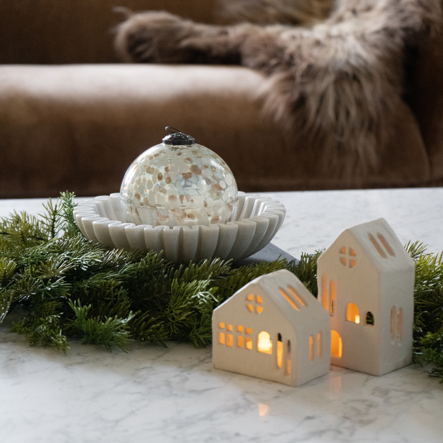 Elegant Scalloped White Marble Bowl - Decorative Serving Bowl for Salads, Fruits & Desserts | Perfect for Dining Table Centerpiece, Wedding Decor & Home Kitchen Accessories