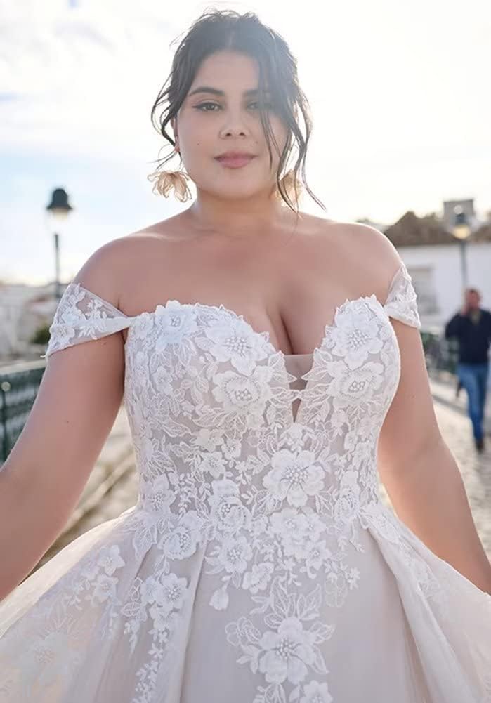 2024 Women's Off Shoulder Lace Applique Boho Wedding Dress - Elegant Tulle Beach Bridal Gown for Bride | Perfect for Beach Weddings, Boho Chic Ceremonies & Romantic Outdoor Vows