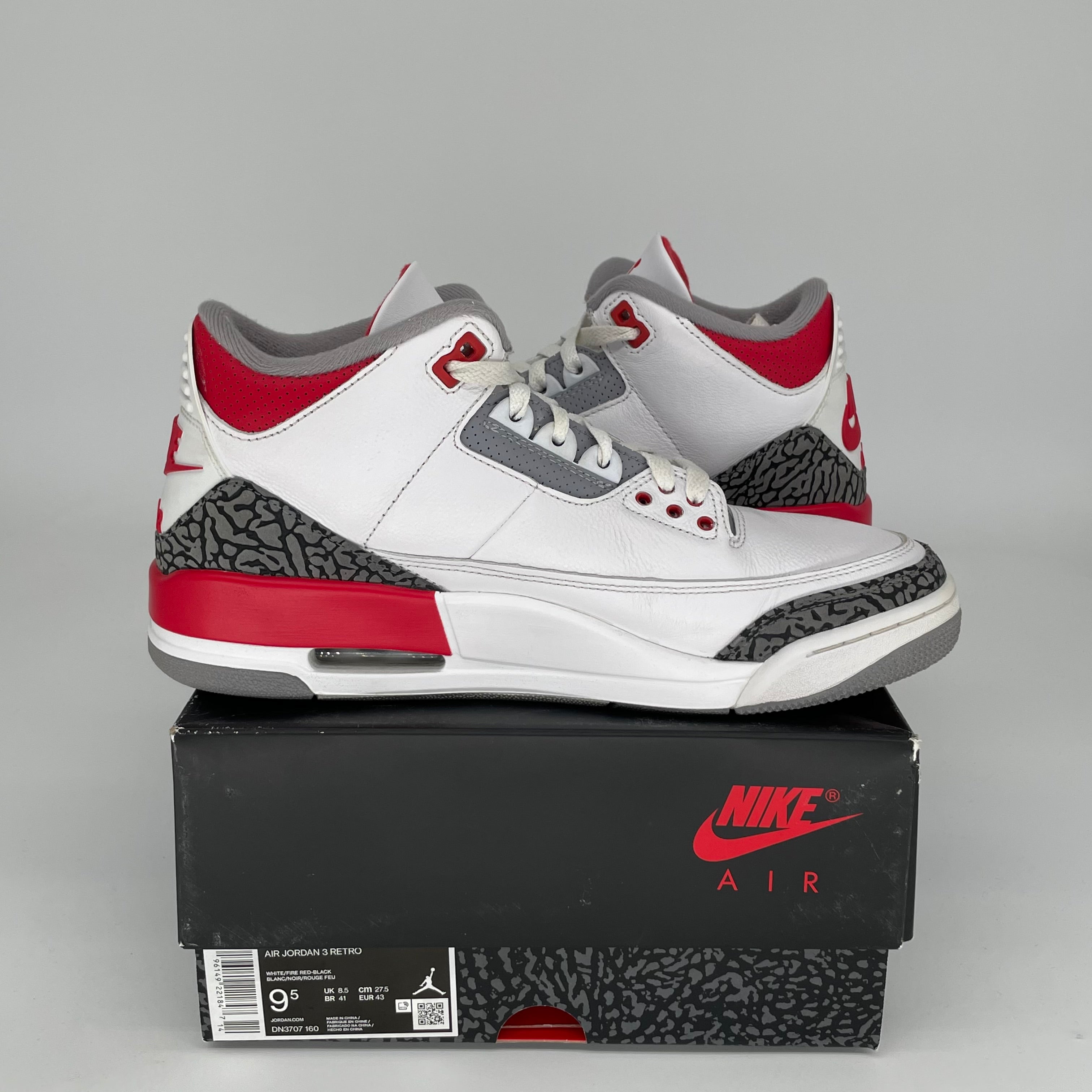 AIR JORDAN 3 FIRE RED Retro Sneakers - Men's Size 9.5 (DN3707-160) - Authentic Basketball Shoes for Casual Wear & Street Style