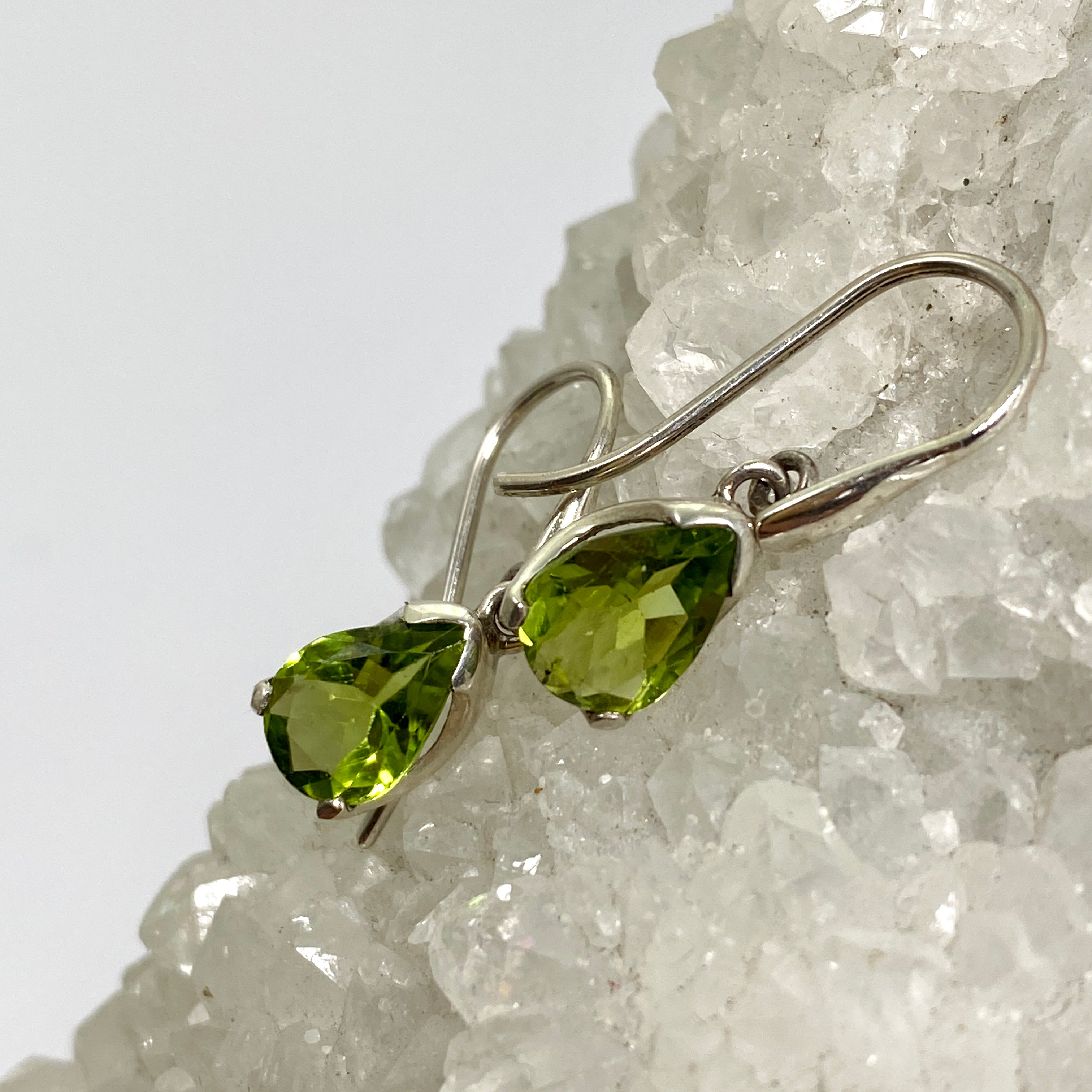 Peridot Teardrop Faceted Earrings for Women - 925 Sterling Silver Dangle Earrings - Elegant Green Gemstone Jewelry for Party, Wedding & Special Occasions