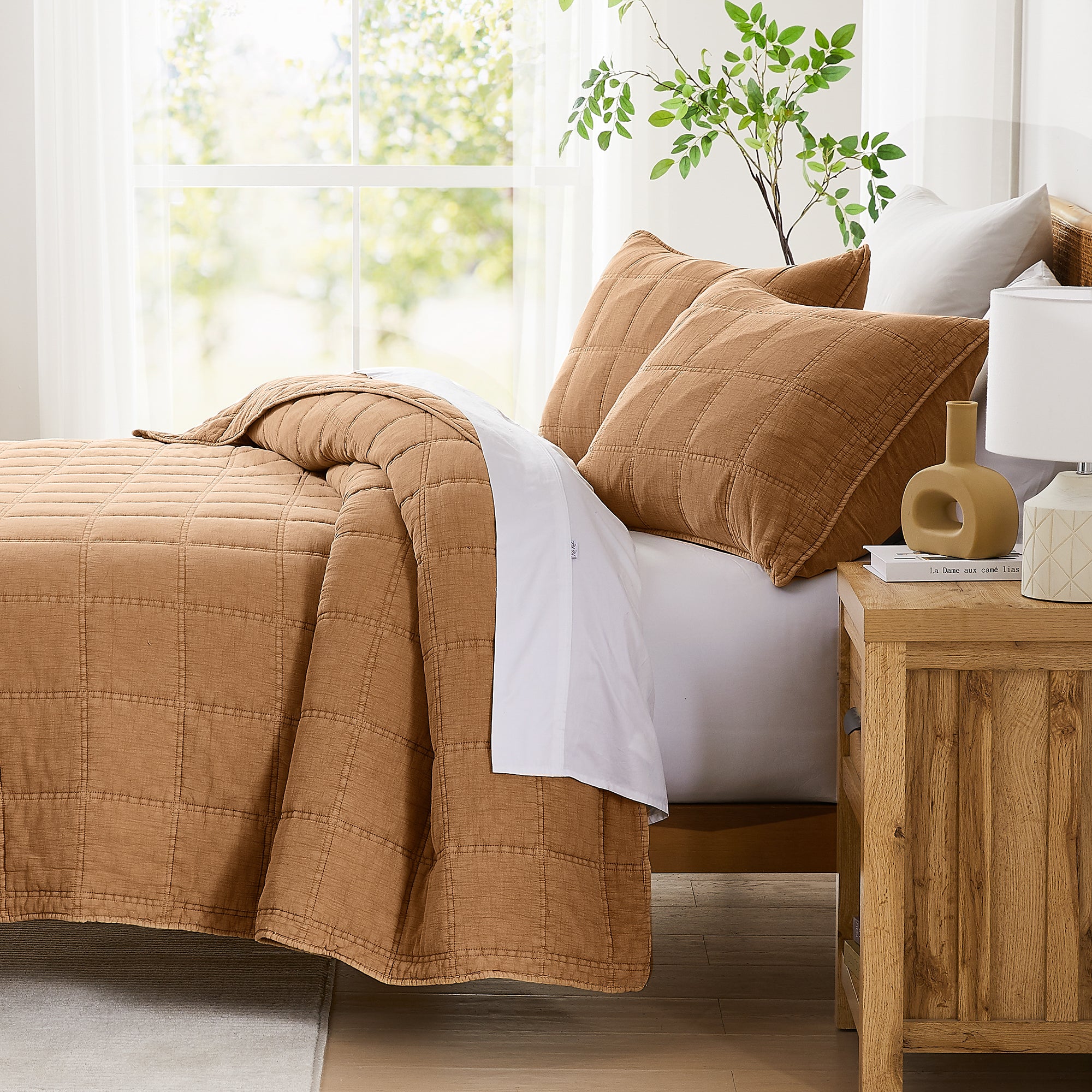 Logan Stone Washed Cotton Quilt Set - 3 Piece Bedding Set with Pillow Shams | Soft & Breathable Comforter for All Seasons | Perfect for Master Bedroom, Guest Room & Dorm Decor
