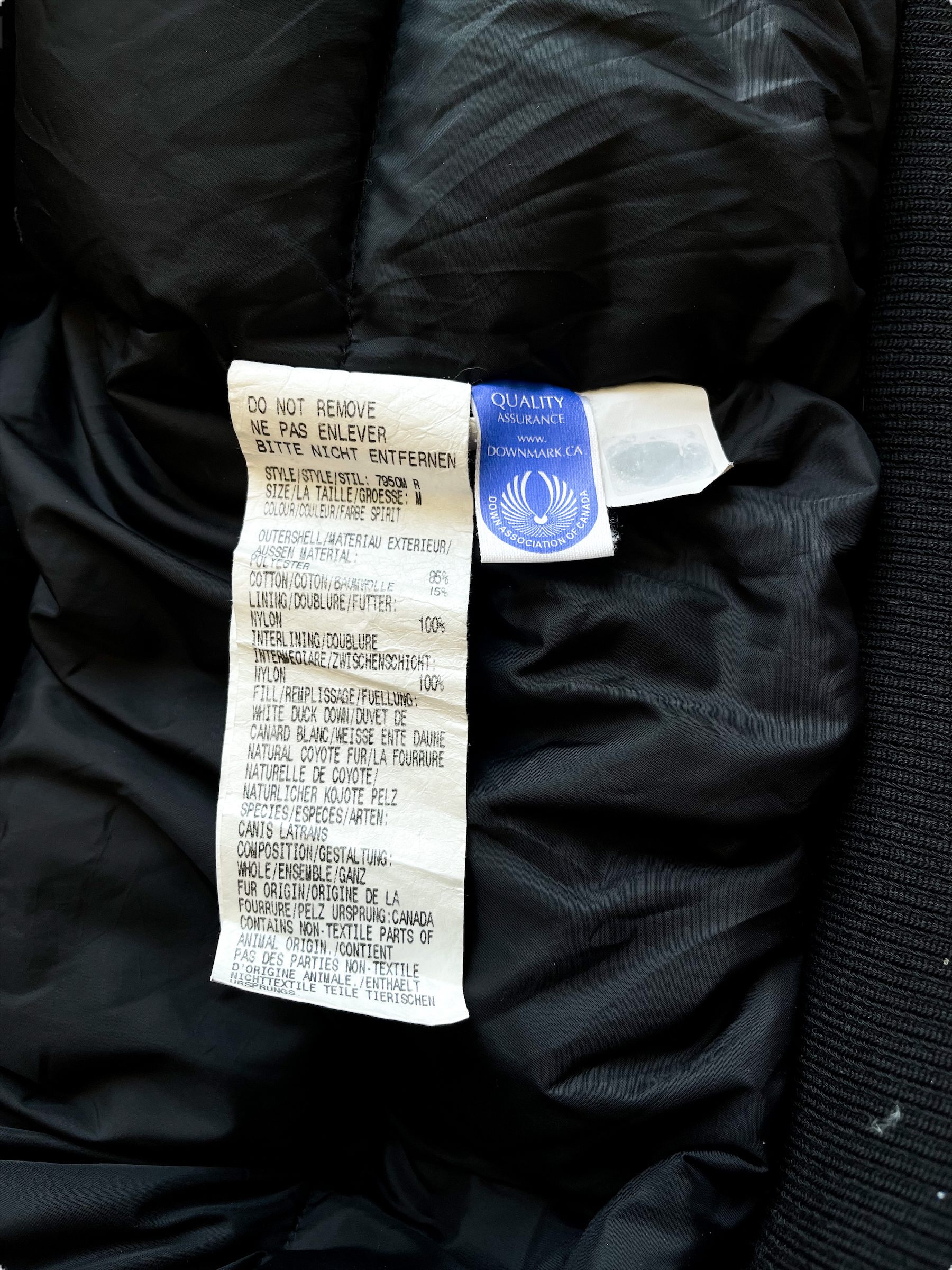 Canada Goose Spirit Chilliwack Men's Winter Jacket - Waterproof Windproof Parka for Extreme Cold Weather - Perfect for Skiing, Hiking & Outdoor Adventures
