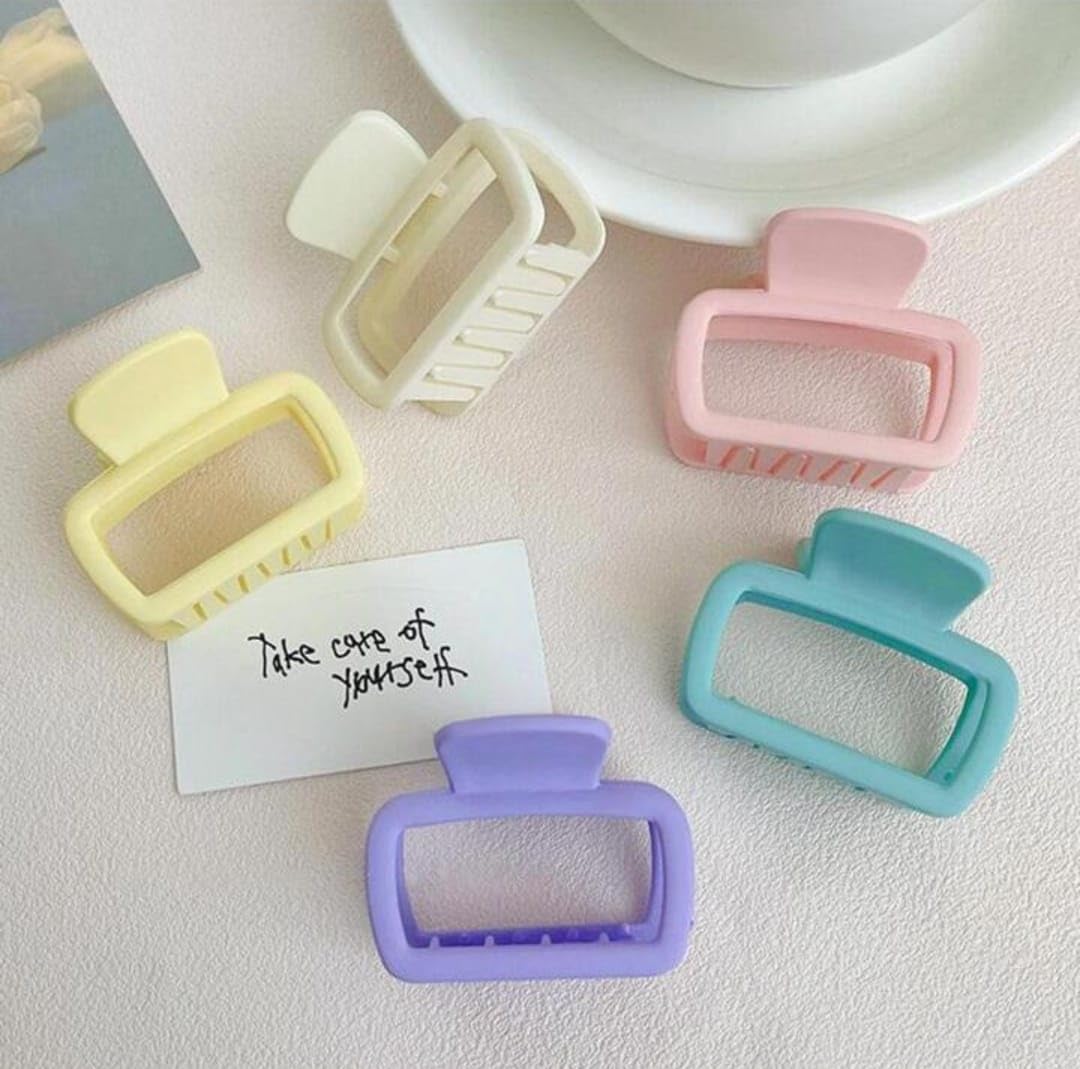 Trending 5-Piece Hair Claw Clips Set for Thin & Thick Hair - Strong Hold Hair Clamps & Jaw Clips - Perfect for Updos, Ponytails & Everyday Styling