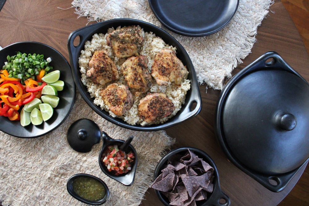 Authentic Chamba Mini Oval Salsa Dish - Elegant Handmade Black Clay Bowl for Salsas, Dips & Condiments | All-Natural Colombian Craftsmanship | Perfect for Parties, Mexican Cuisine & Home Decor