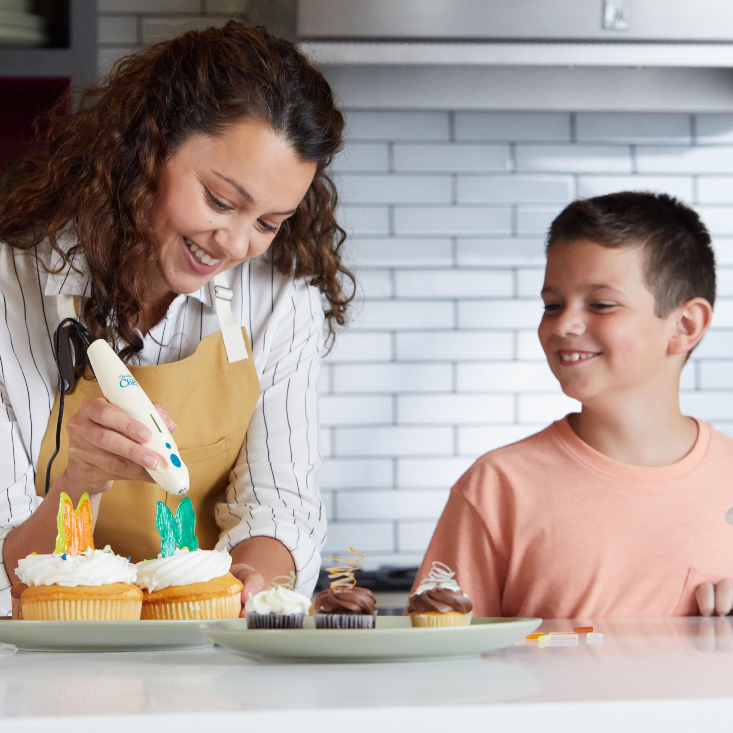 3Doodler Chef 3D Candy Pen Set with Refillable Candy Capsules - Vegan-Friendly 3D Food Printer for Baking, Cake Decorating & Creative Dessert Making