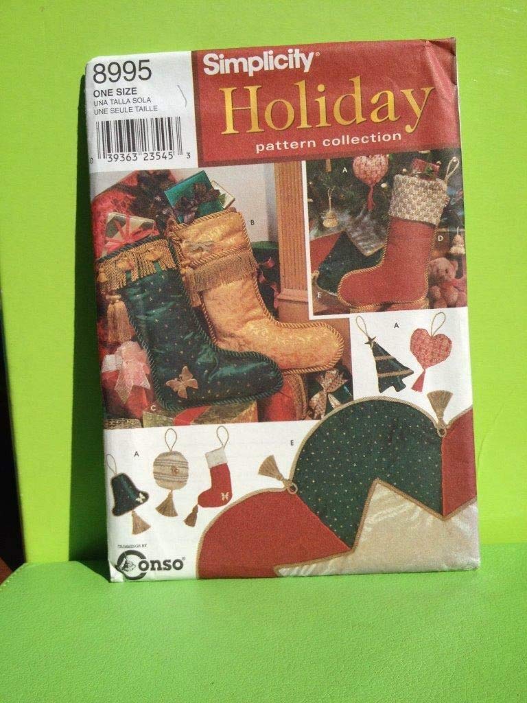 Simplicity Sewing Pattern 8995 - DIY Christmas Stockings, Tree Skirt & Holiday Ornaments Kit for Festive Home Decor - Perfect for Holiday Crafting, Gift Making & Christmas Tree Decoration