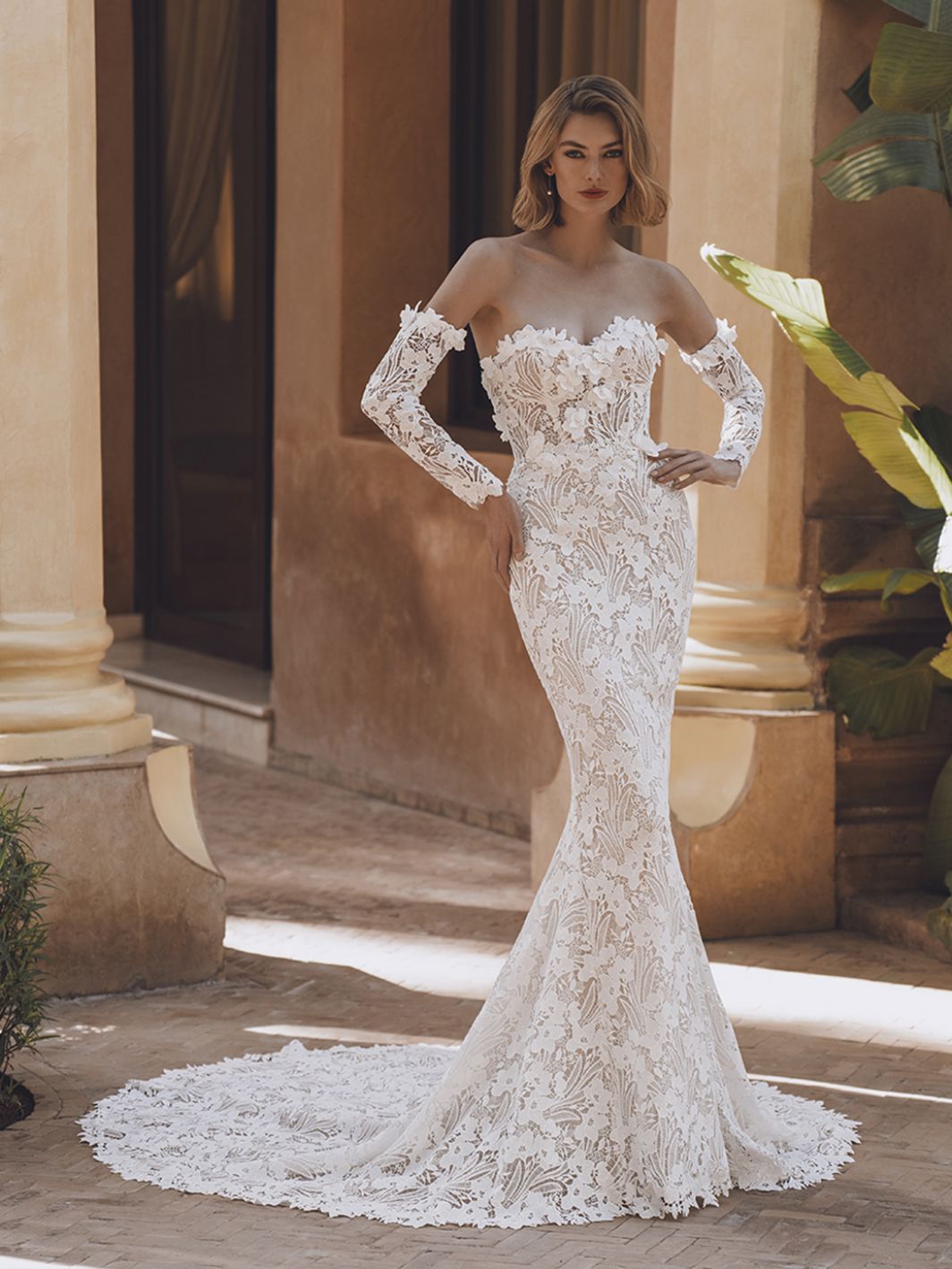 Enzoani Utopia Wedding Dress - Elegant Lace Bridal Gown for Bride | Perfect for Church Ceremony, Beach Wedding & Formal Reception