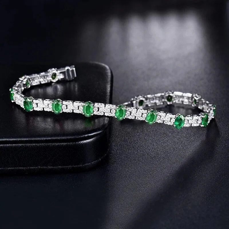 LOVERJEWELRY 18K White Gold Emerald and Diamond Wedding Bracelet for Women - Elegant Bridal Jewelry, Anniversary Gift, Christmas Present | Perfect for Weddings, Engagements & Special Occasions
