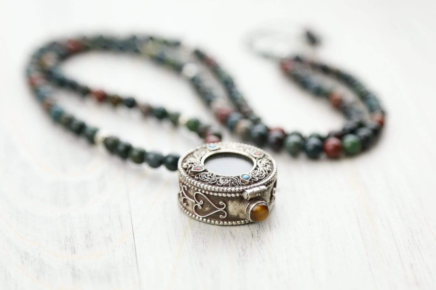 Authentic Amitabha Tibetan Gau Mala Buddhist Prayer Beads - 108 Count Meditation Necklace for Spiritual Practice, Yoga & Mindfulness