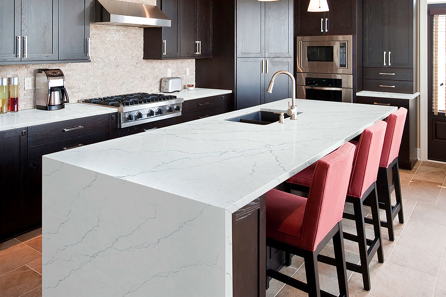 Premium Corsica Pearl Calacatta Hero Quartz Countertop Slab - Elegant White Marble Look for Kitchen & Bathroom Renovations | Perfect for Countertops, Backsplashes, and Vanity Tops