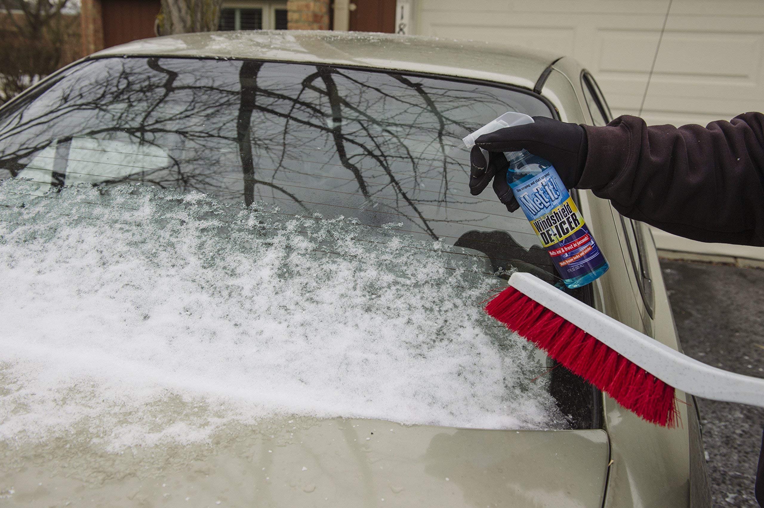 E·Z·R Windshield De-Icer – Fast-Acting Ice Melter for Cars (17 Fl Oz 2-Pack) | Instantly Removes Ice, Frost & Snow from Windshields, Windows, Mirrors & Locks | All-Season Winter Car Care Solution for Safe Driving in Cold Weather