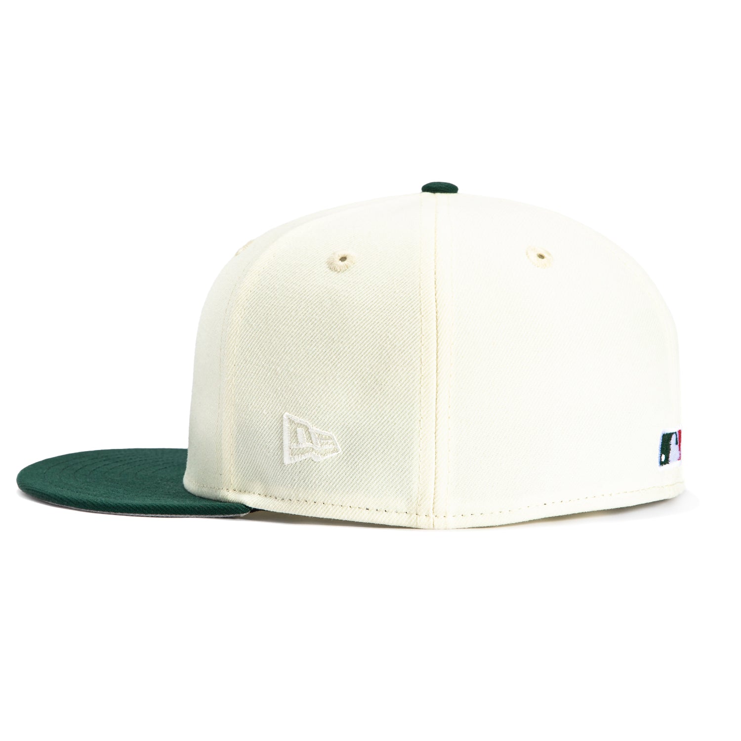 New Era 59Fifty New York Yankees Rose Embroidered Baseball Cap - White & Green Adjustable Snapback Hat for Men & Women | Perfect for Baseball Games, Streetwear Fashion & Gift Giving