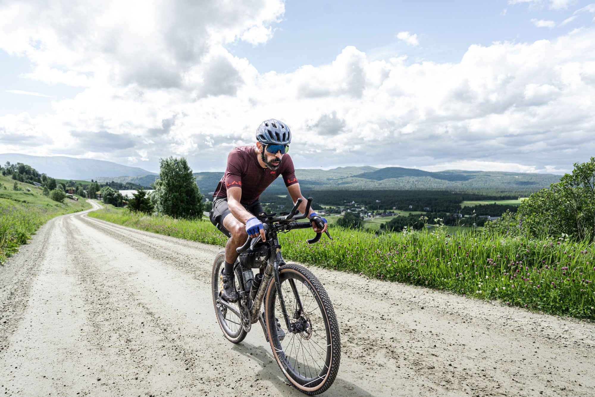 HUNT 42 Limitless Gravel Adventure Wheelset - Lightweight Carbon Bike Wheels for Off-Road Cycling & Bikepacking - Perfect for Trail Riding, Gravel Racing and All-Terrain Adventures