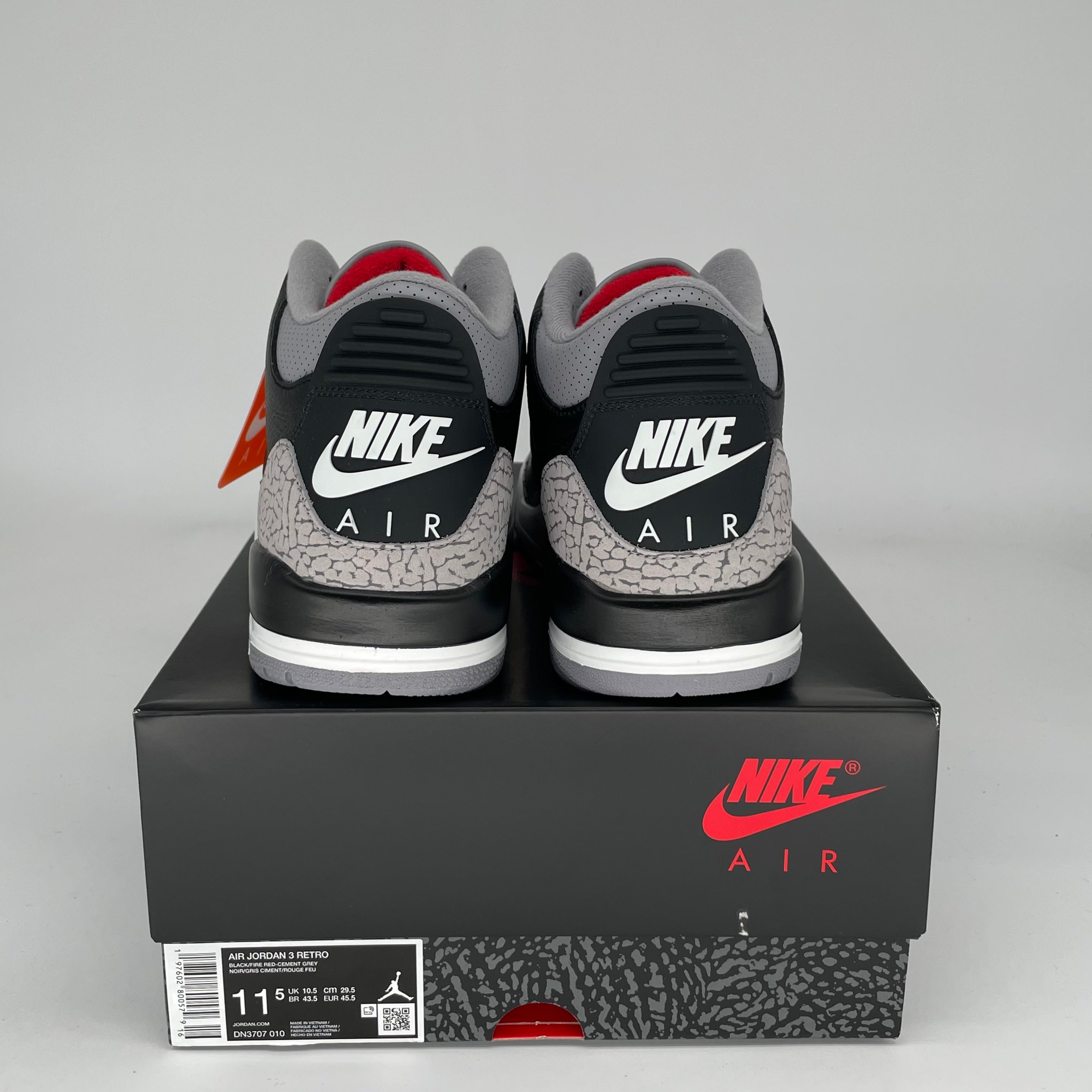 Original Air Jordan 3 Retro 'Black Cement' Men's Basketball Shoes Size 11.5 (DN3707-010) - Iconic Sneakers for Streetwear & Basketball Performance