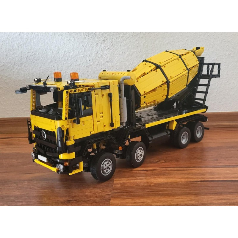 3075PCS MOC 152688 Mercedes Benz Arocs 8x4 Concrete Mixer Truck Building Blocks Set - DIY Construction Toy for Kids & Adults - Perfect for Creative Play & Model Collection