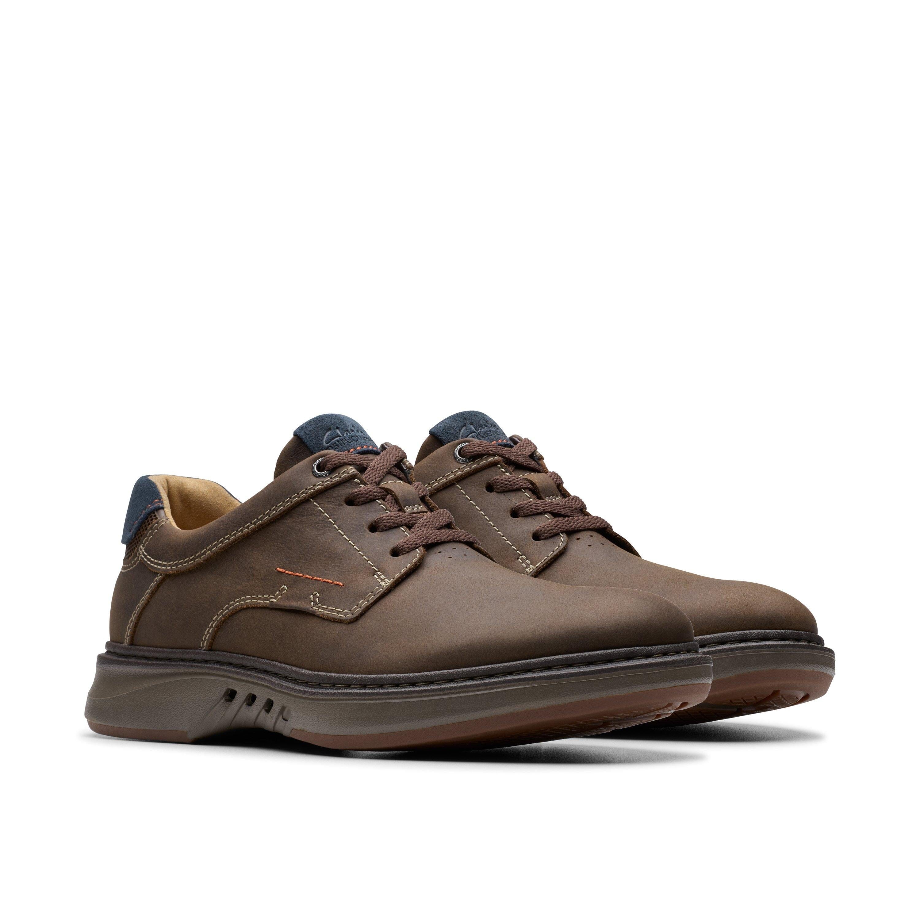 CLARKS Men's Un Briley Pace Oxford Shoes - Medium & Wide Width Comfortable Casual Dress Shoes for Work, Office & Everyday Wear