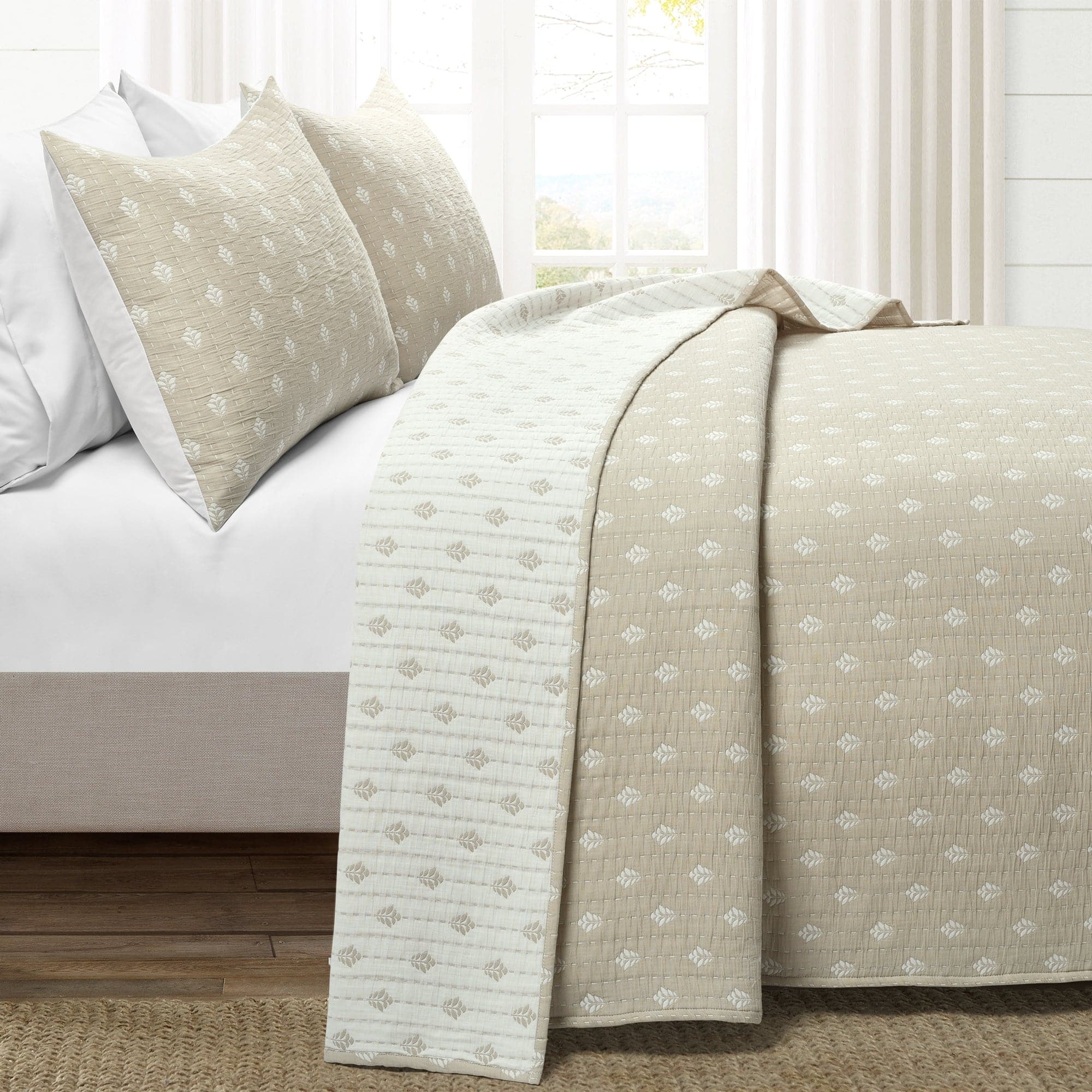 Hygge Kantha Hand-Stitched Yarn-Dyed Cotton Jacquard Quilt Coverlet Set - Cozy Bedding for Boho Chic & Farmhouse Style Bedrooms
