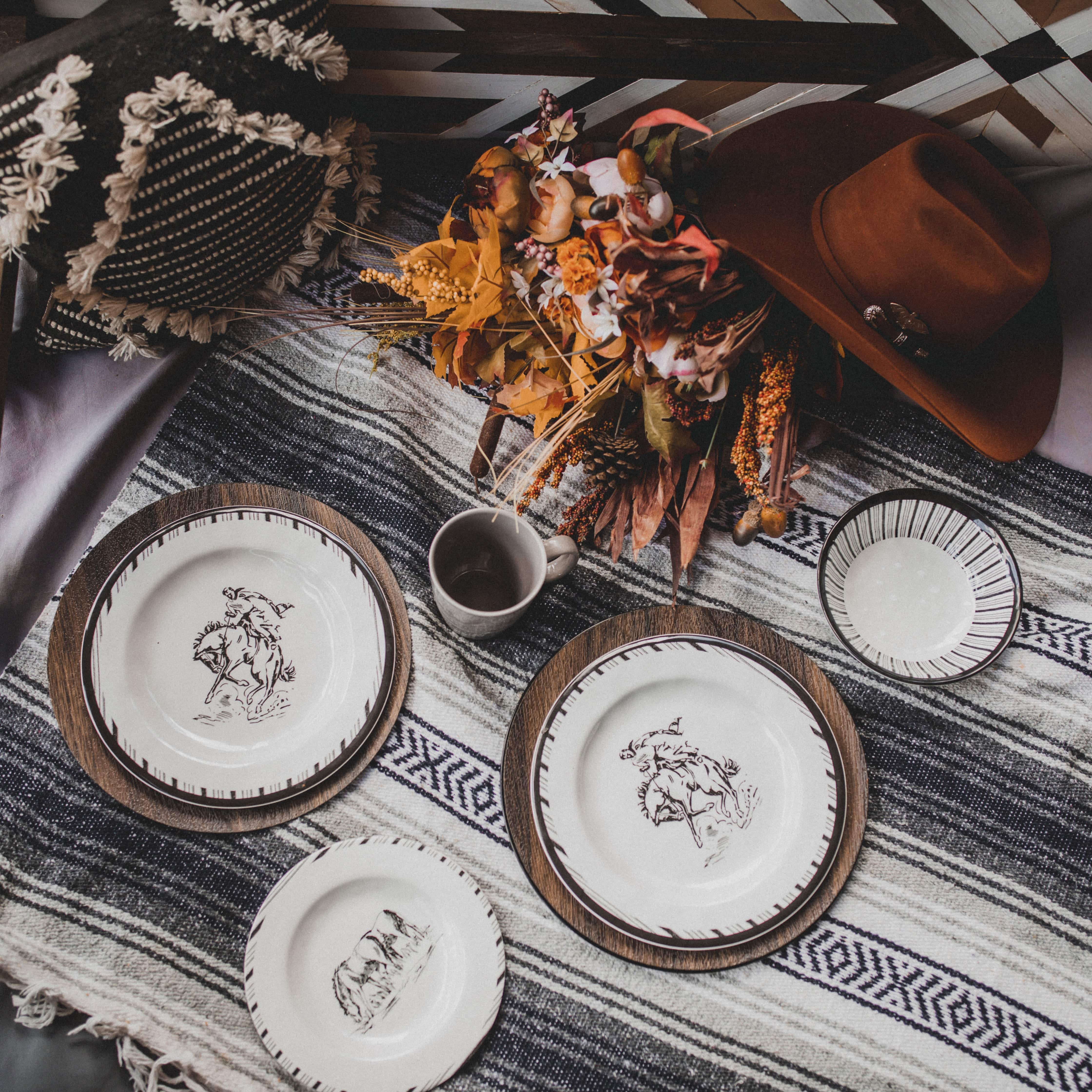 Premium Melamine Dinner Plates Set of 4 - Durable & Lightweight Farmhouse Style Plates for Ranch Life, Camping, Picnics & Outdoor Dining