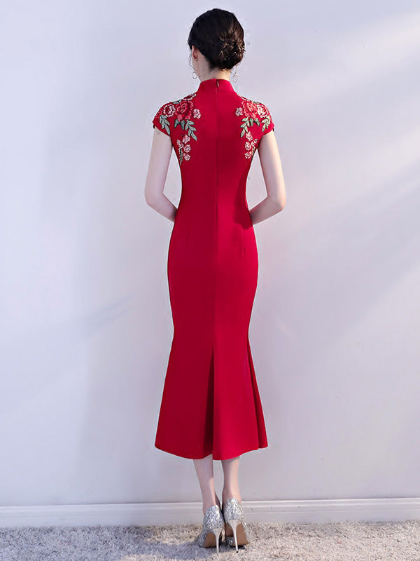 Elegant Red Embroidered Fishtail Qipao Cheongsam Wedding Dress for Brides - Perfect for Traditional Chinese Weddings, Tea Ceremonies & Special Occasions