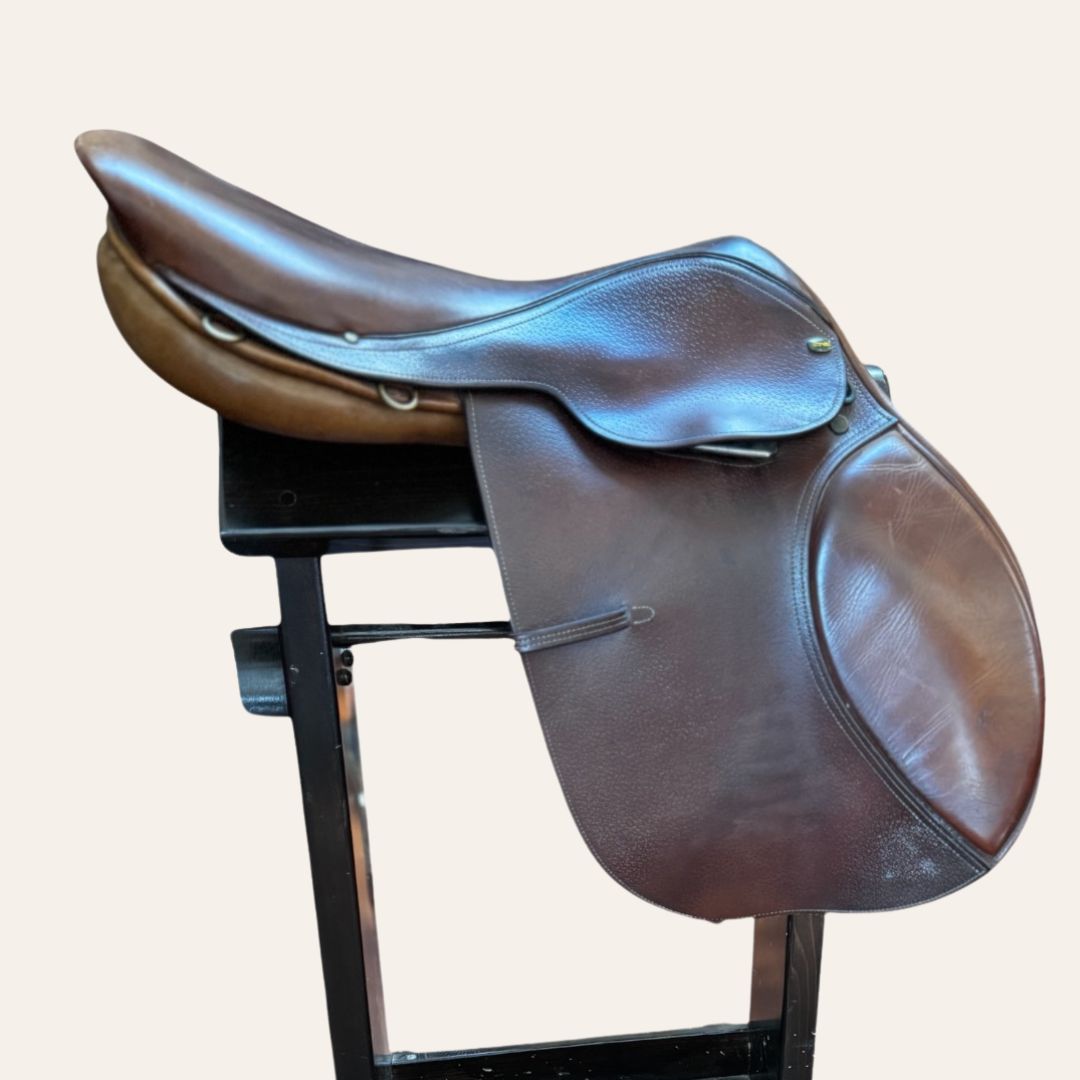 Beval Devon Close Contact Consignment Saddle - Size 17.5 Long Flap | English & Western Riding, Jumping, Dressage | Perfect for Equestrian Training & Horse Shows