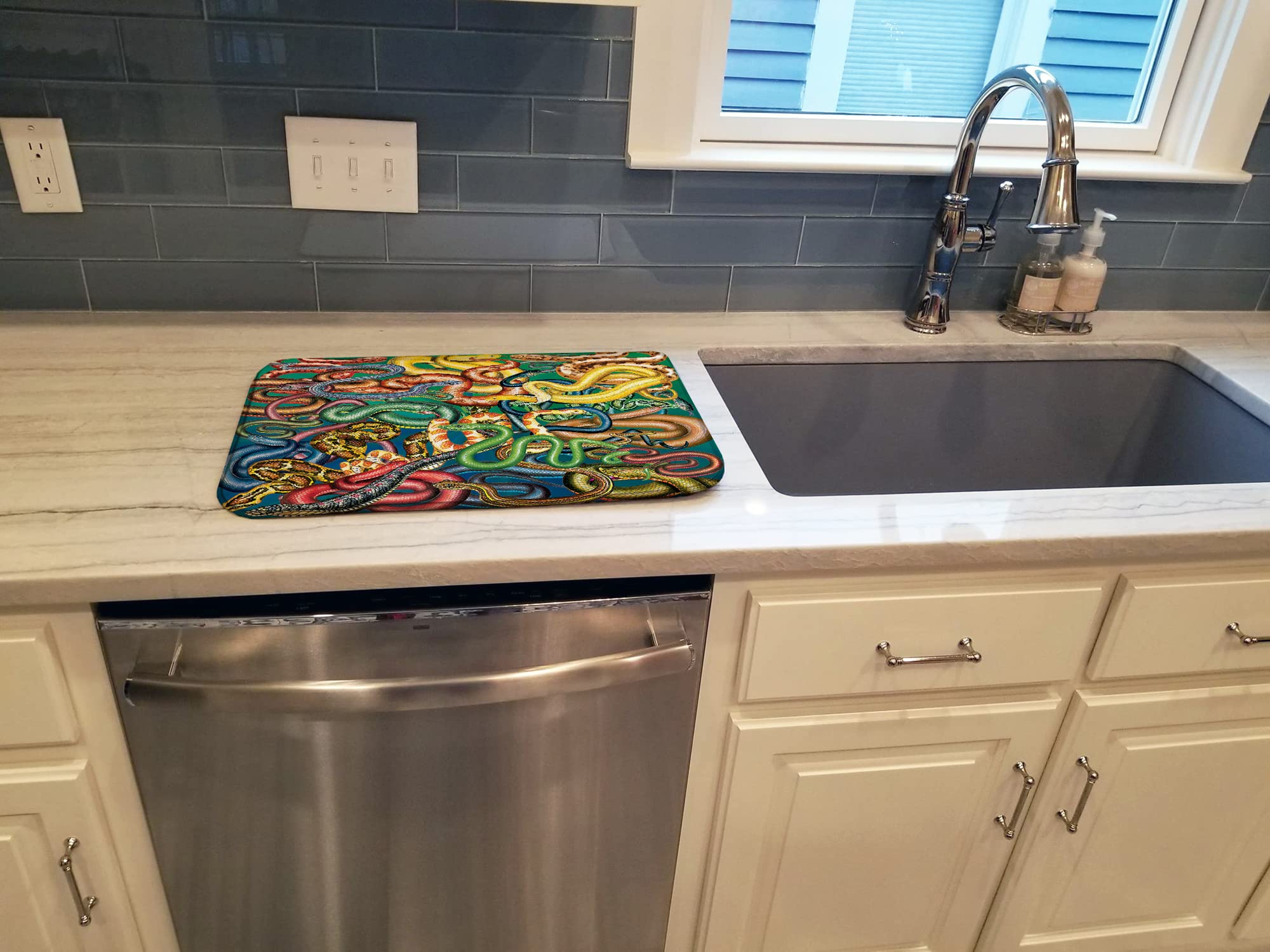 Snakes Design Absorbent Dish Drying Mat - 14 x 21 Inch Non-Slip Kitchen Countertop Pad | Quick Dry Dish Drainer for Sink, Counter Protection | Fun Reptile Theme for Modern & Farmhouse Kitchens