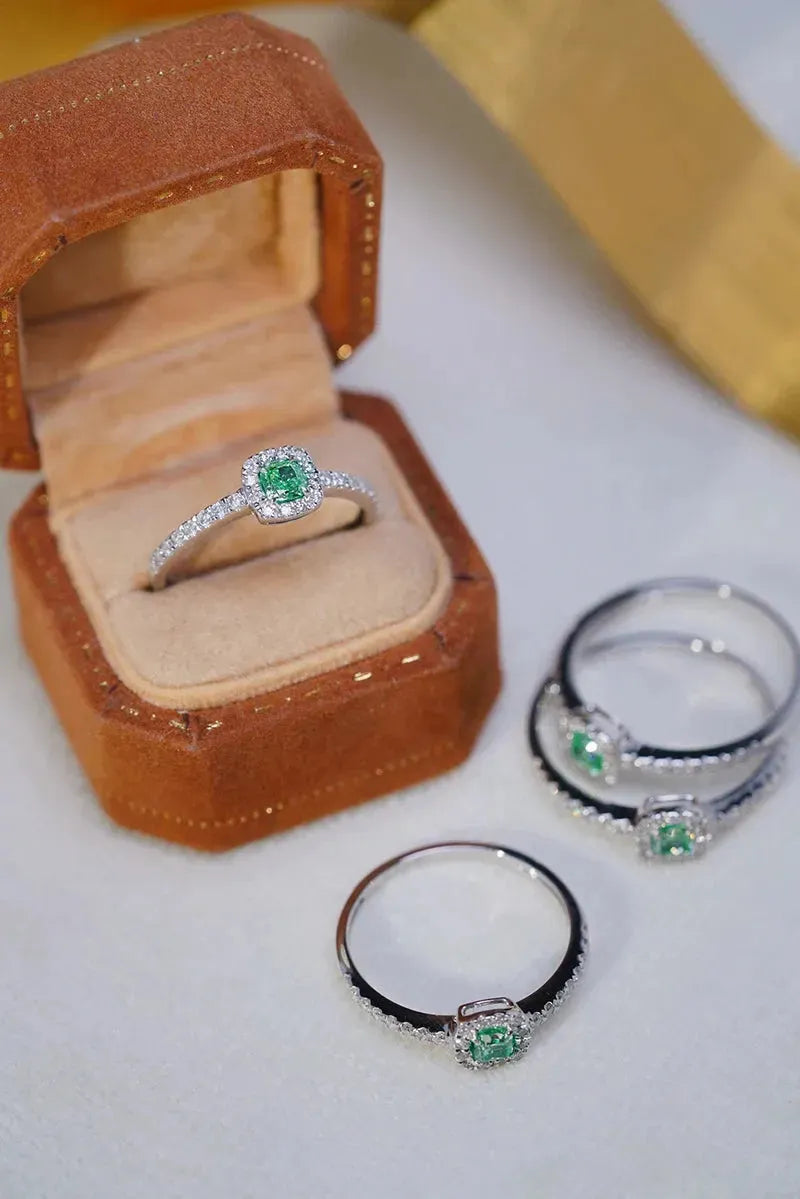 18K White Gold Natural Green Diamond Engagement Ring for Women - Luxury Wedding Jewelry, Elegant Proposal & Anniversary Gift, Perfect for Bridal & Special Occasions
