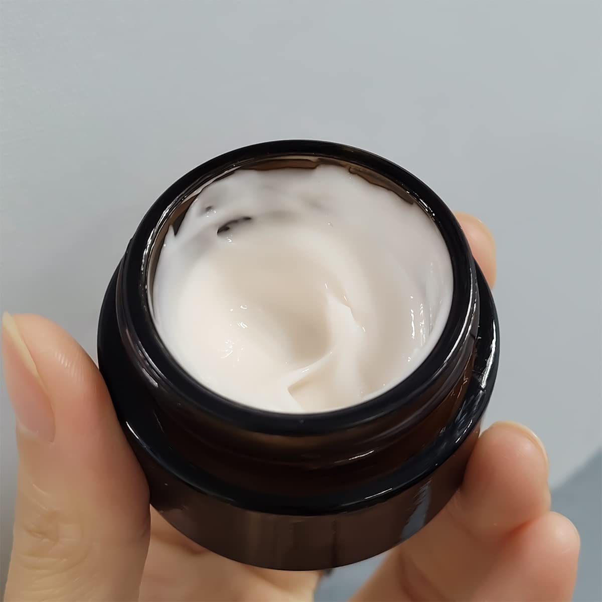 6 Pack 20ml Amber Glass Jars with Black Lids - Refillable Cosmetic Containers for Travel, Sample Storage, Creams, Lotions & Powders | Perfect for DIY Beauty, Essential Oils & Skincare Products