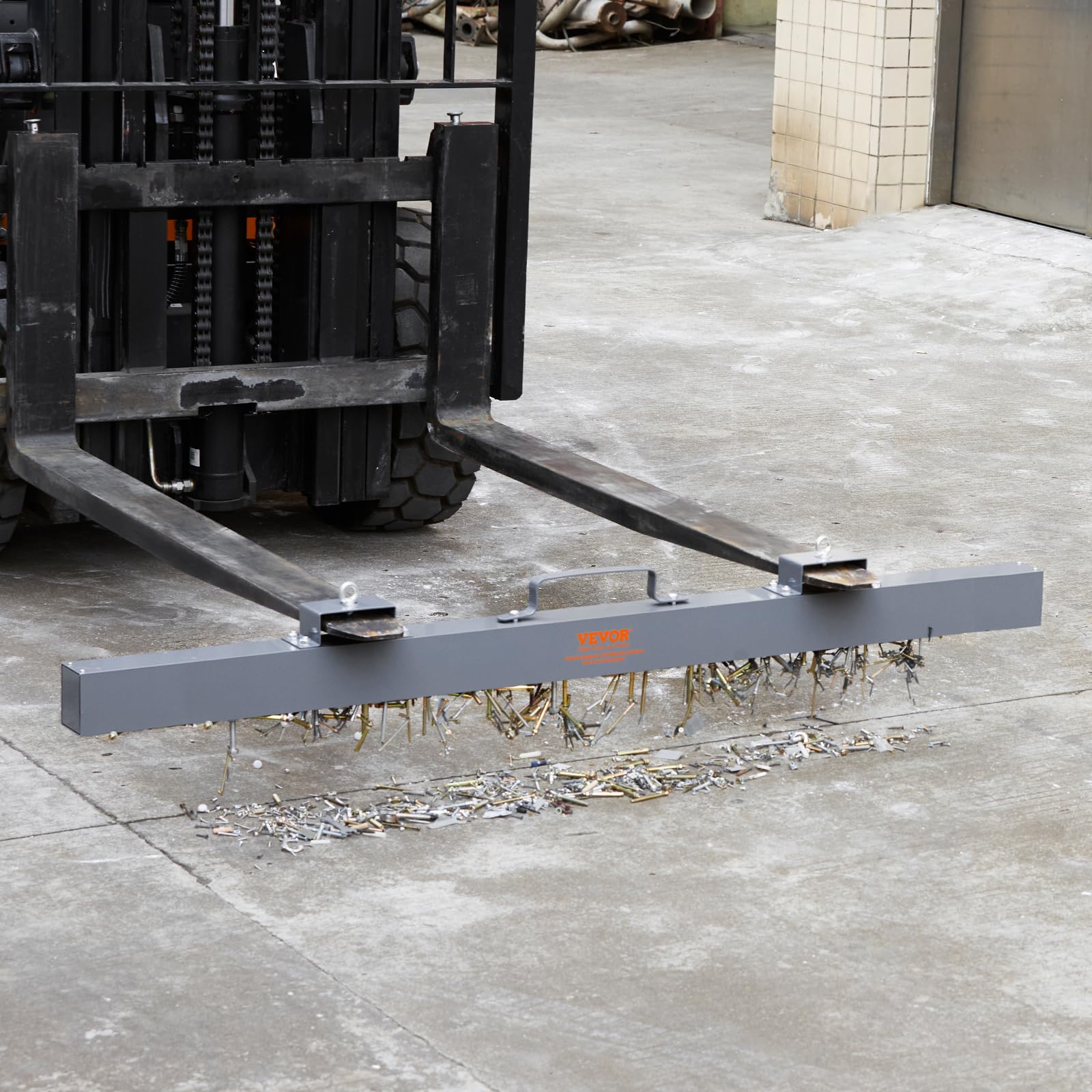 VEVOR 84 Inch Magnetic Sweeper - 120LBS Capacity Industrial Magnet for Nails, Bolts & Iron Chips - Heavy Duty Aluminum Surface Forklift Magnet for Construction, Workshop & Hunting Accessories - Perfect for Garage Cleanup, Job Sites & Metal Recycling