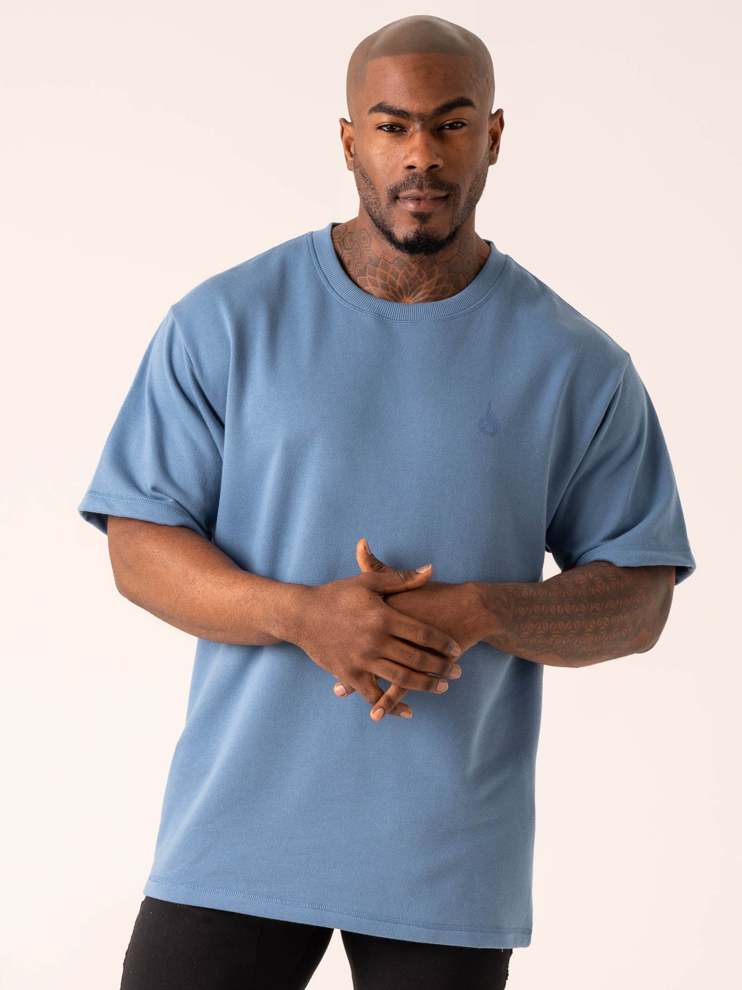 Vintage Oversized Fleece T-Shirt for Men & Women - Soft Denim Blue Cotton Blend - Casual Streetwear & Loungewear for Everyday Comfort