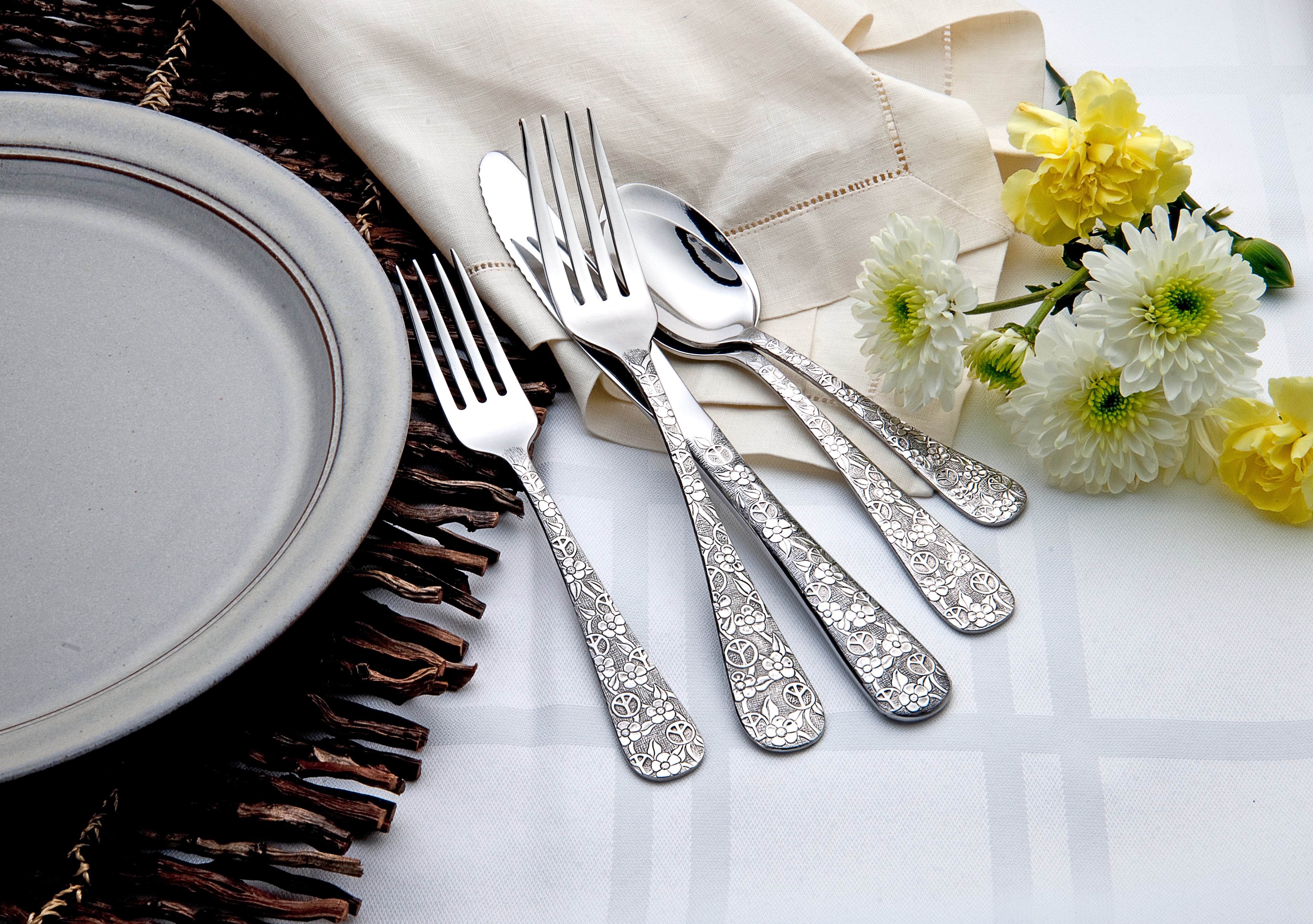 Woodstock 45 Piece Set - High-Quality Dinnerware Set for 8, Durable Stoneware Plates, Bowls & Mugs - Perfect for Family Dinners, Parties & Everyday Use