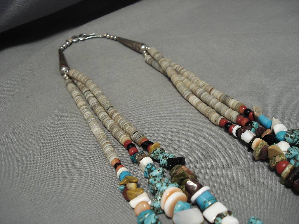 Vintage Navajo Sterling Silver Native American Turquoise Necklace - Handmade Southwest Jewelry for Women - Perfect for Boho Fashion, Festivals & Gift Giving