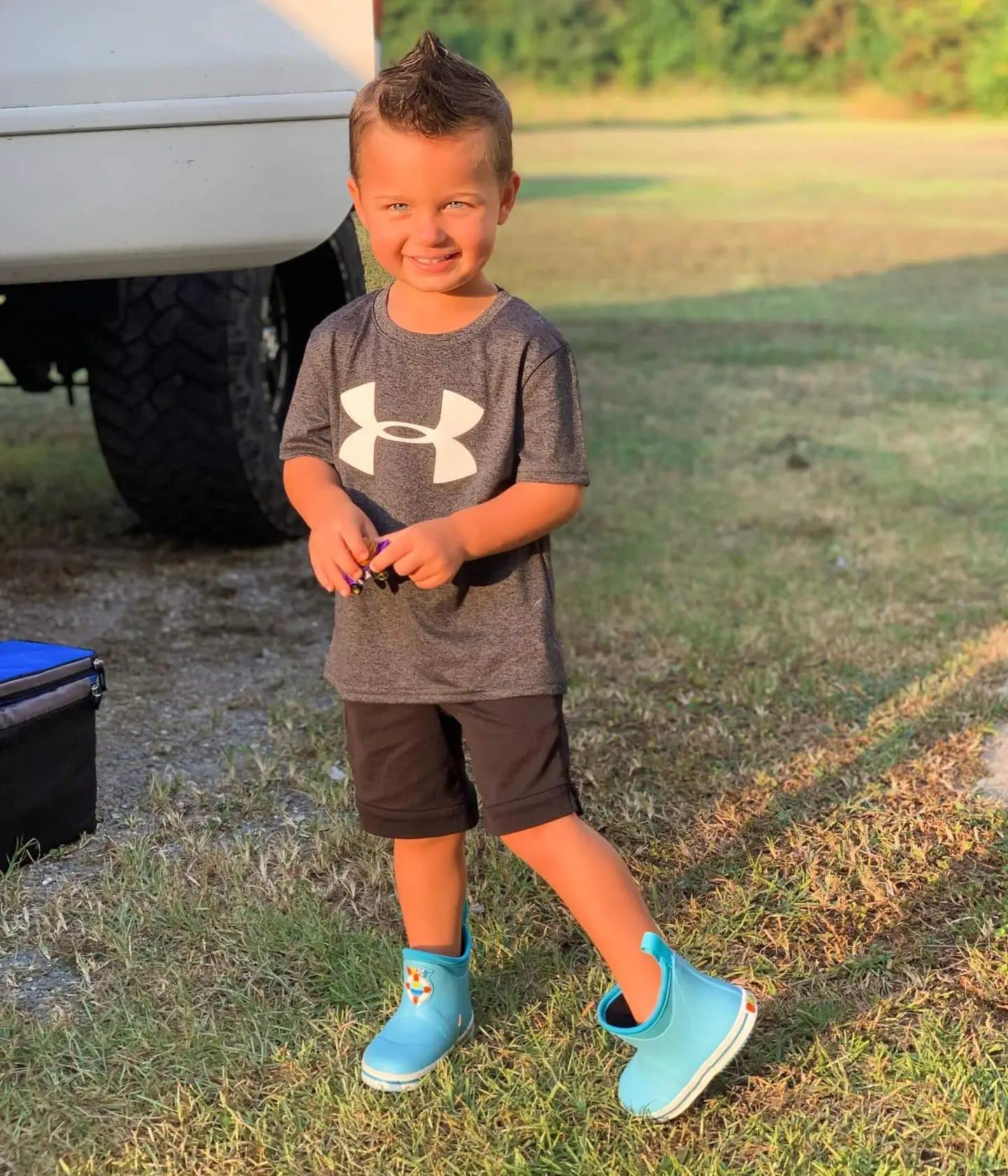 **Waterproof Buoy Boots for Toddlers - Kids Rain Boots for Girls & Boys - Perfect for Puddles, Playground & Outdoor Adventures**