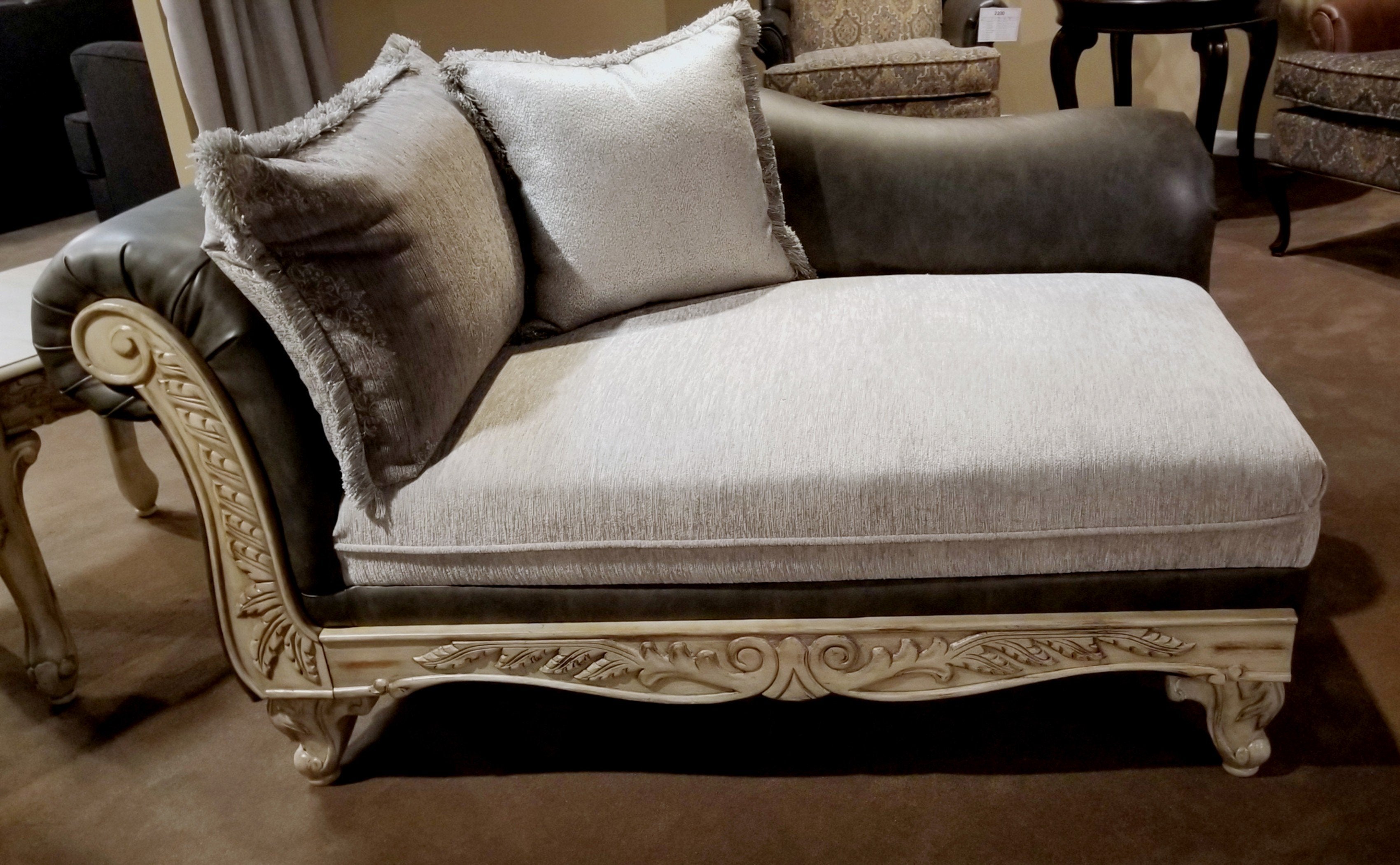 San Marino 2-Tone Fabric and Wooden Frame Chaise Lounge in Gray - Perfect for Living Room, Bedroom, or Office Relaxation