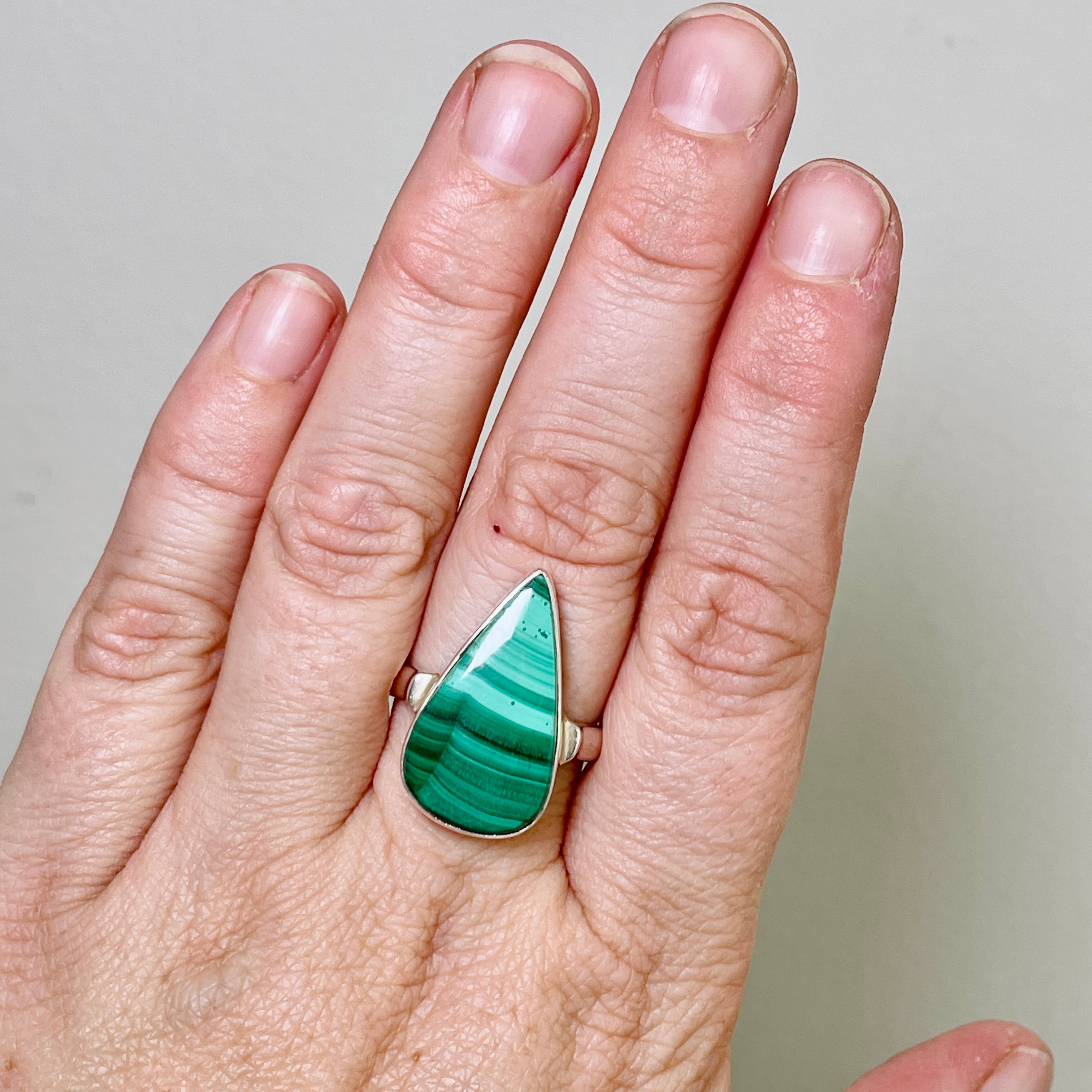 Malachite Teardrop Ring - Size 9 - KRGJ2623 - Elegant Green Stone Jewelry for Women, Perfect for Parties, Weddings & Everyday Wear