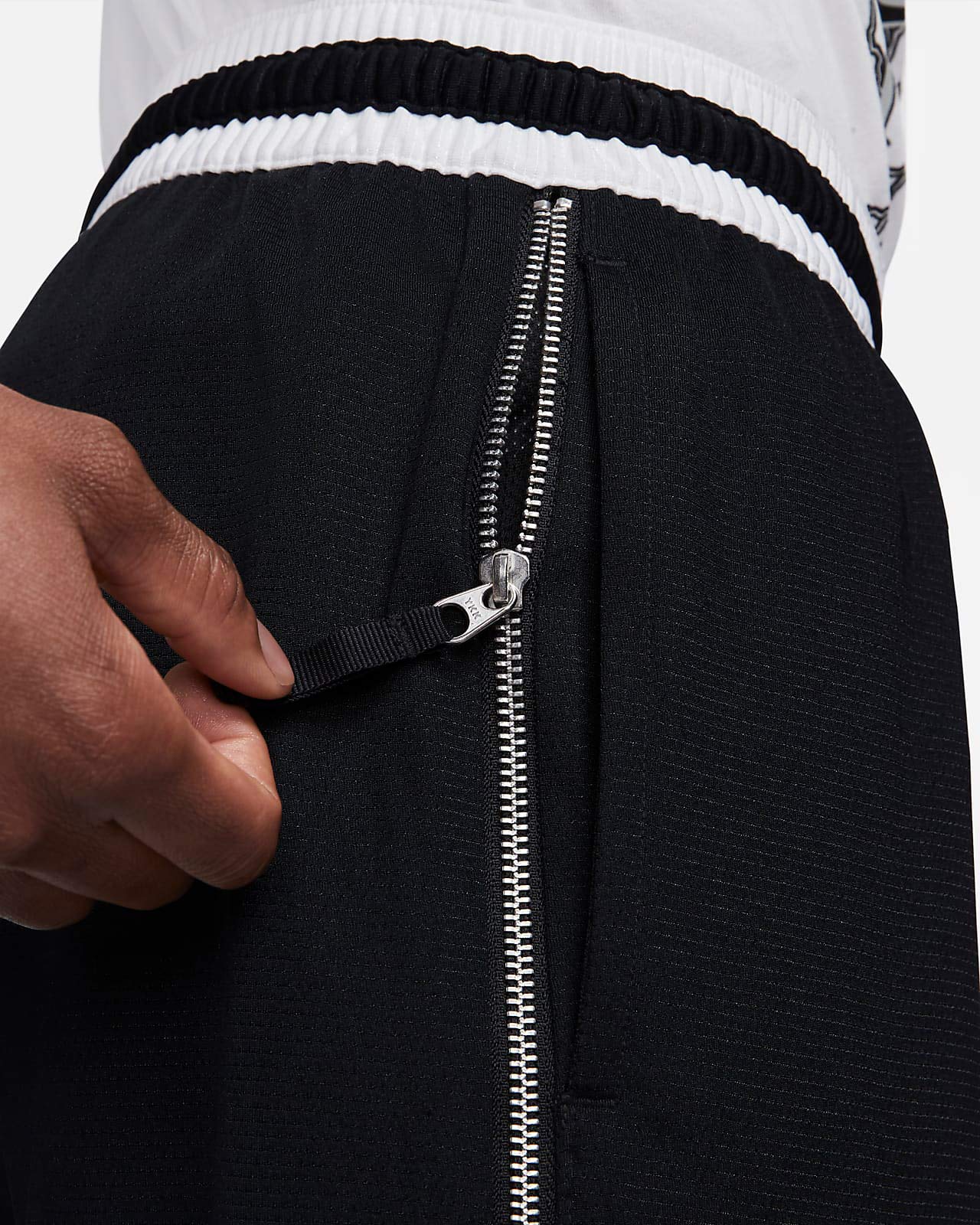 Nike Dri-FIT DNA Men's Basketball Shorts - Breathable Quick-Dry Athletic Shorts for Training & Games (CV1921-011) - Perfect for Gym, Running, and Casual Wear
