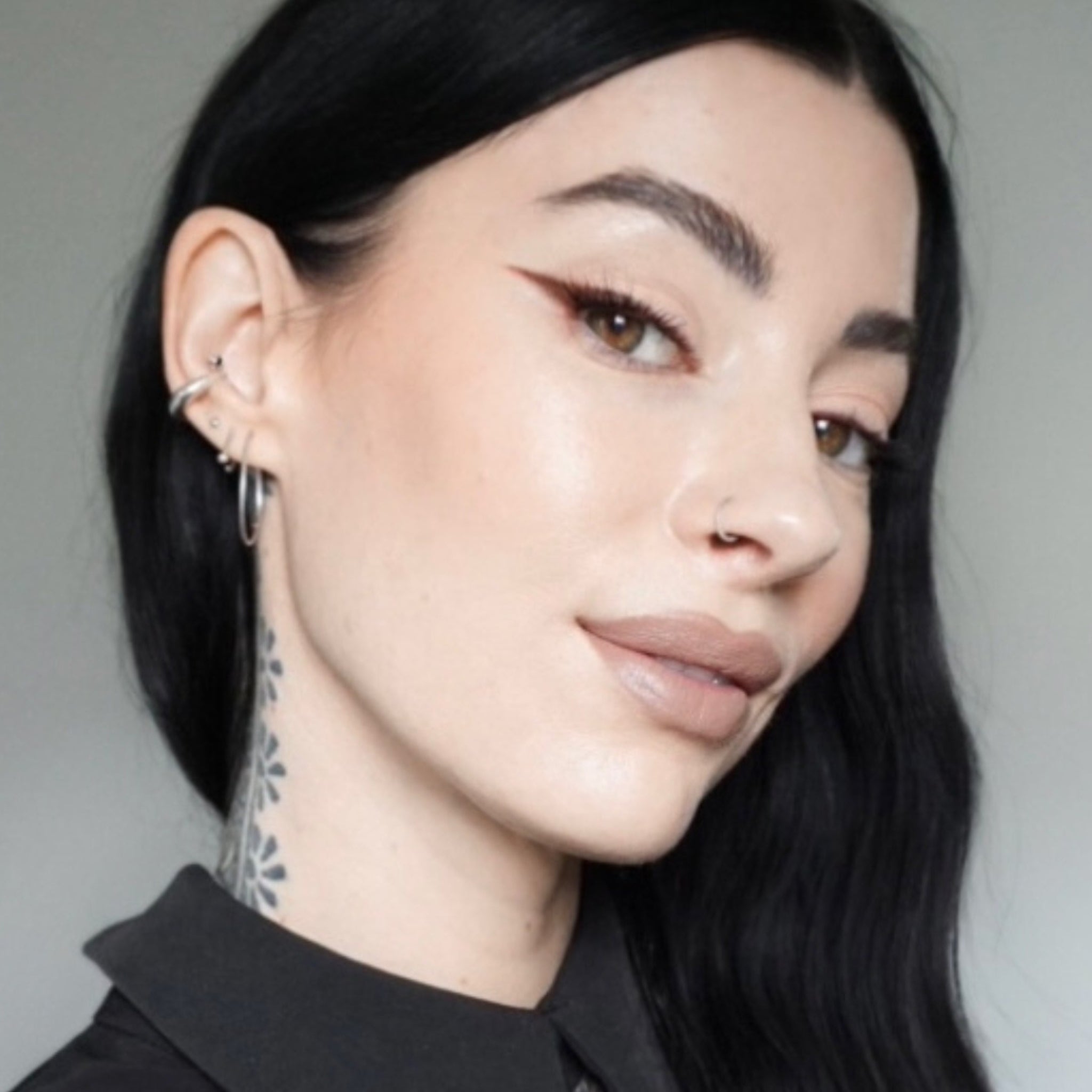 Velvet Matte Lipstick - Long Lasting Hydrating Lip Color for Women | Perfect for Everyday Wear, Date Night & Special Occasions