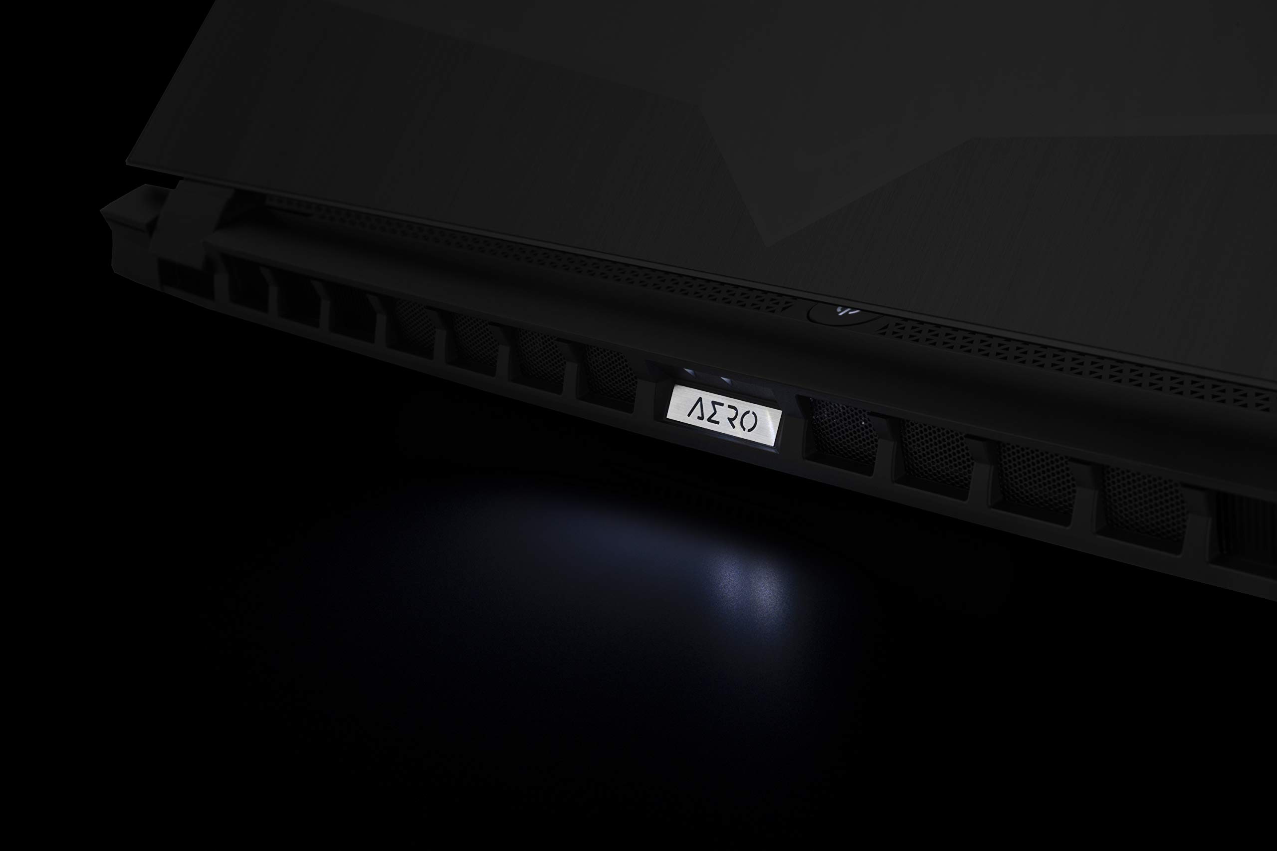 GIGABYTE AERO 17 SA Thin & Light Gaming Laptop - 17.3