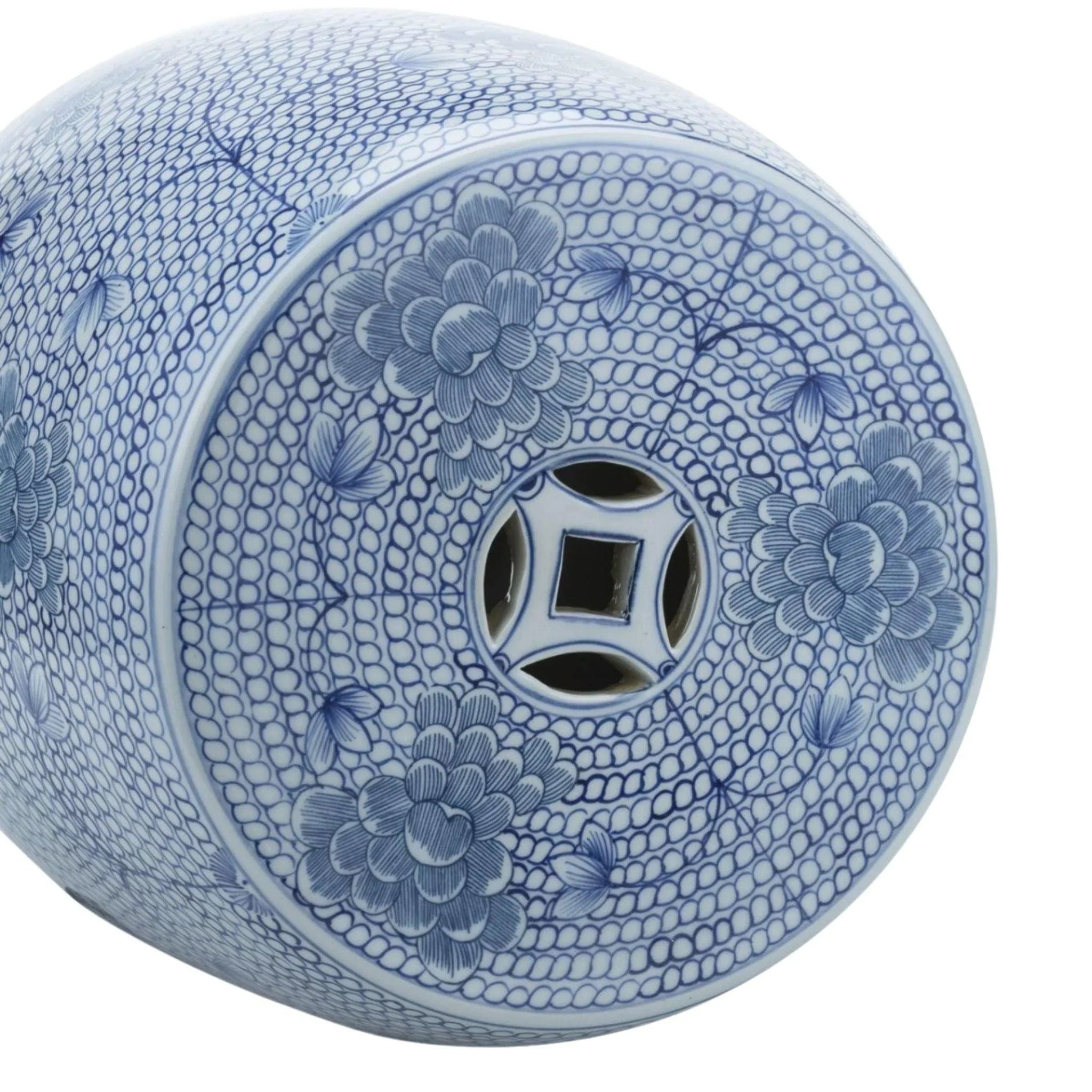 Exquisite Blue and White Porcelain Floral Garden Stool - Handcrafted Chinese Decorative Chain Accent Stool for Outdoor Patio, Balcony & Home Decor