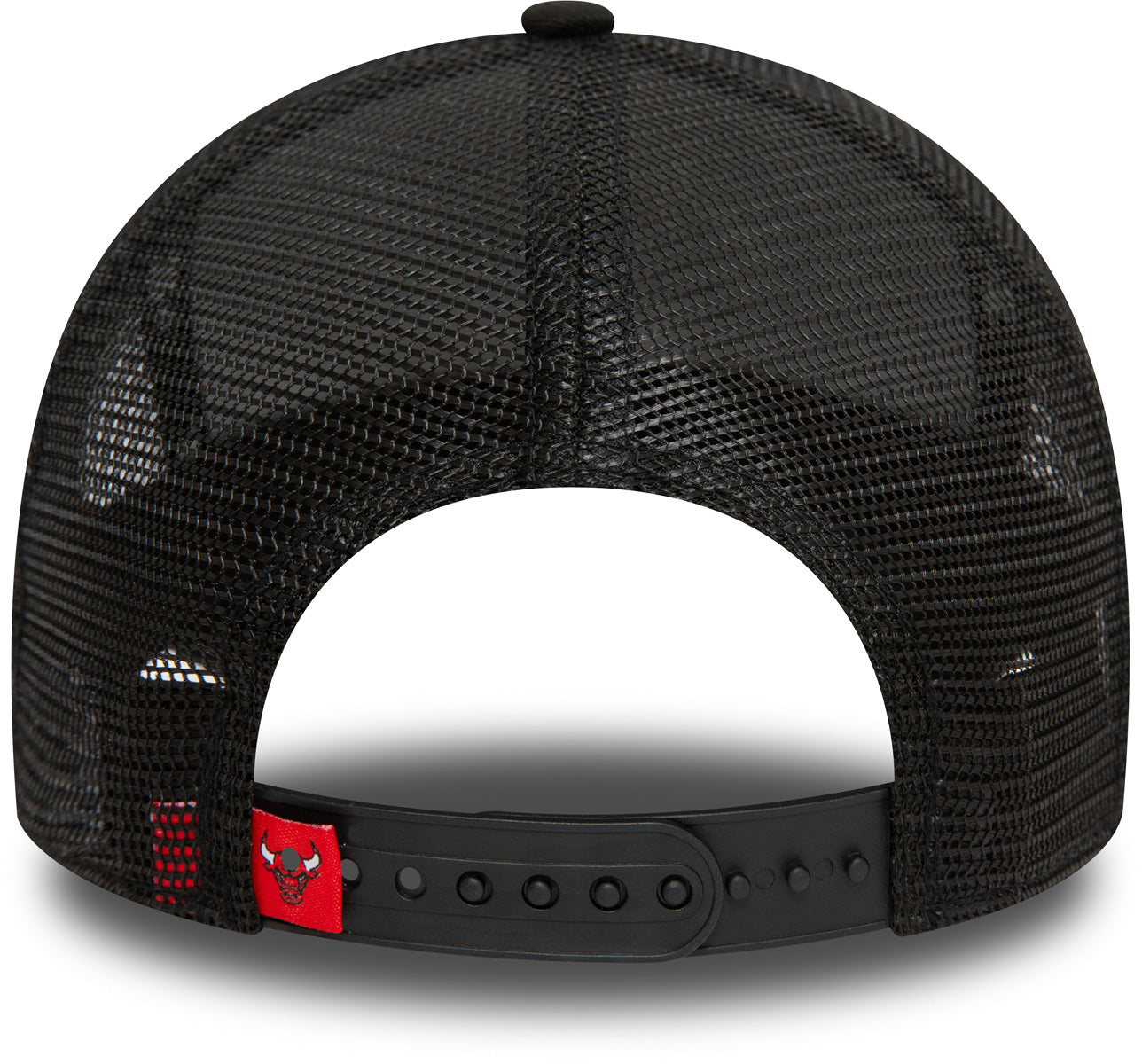 Chicago Bulls New Era NBA Team Logo Black Trucker Cap - Adjustable Snapback Hat for Men & Women - Perfect for Basketball Games, Sports Events & Streetwear Fashion