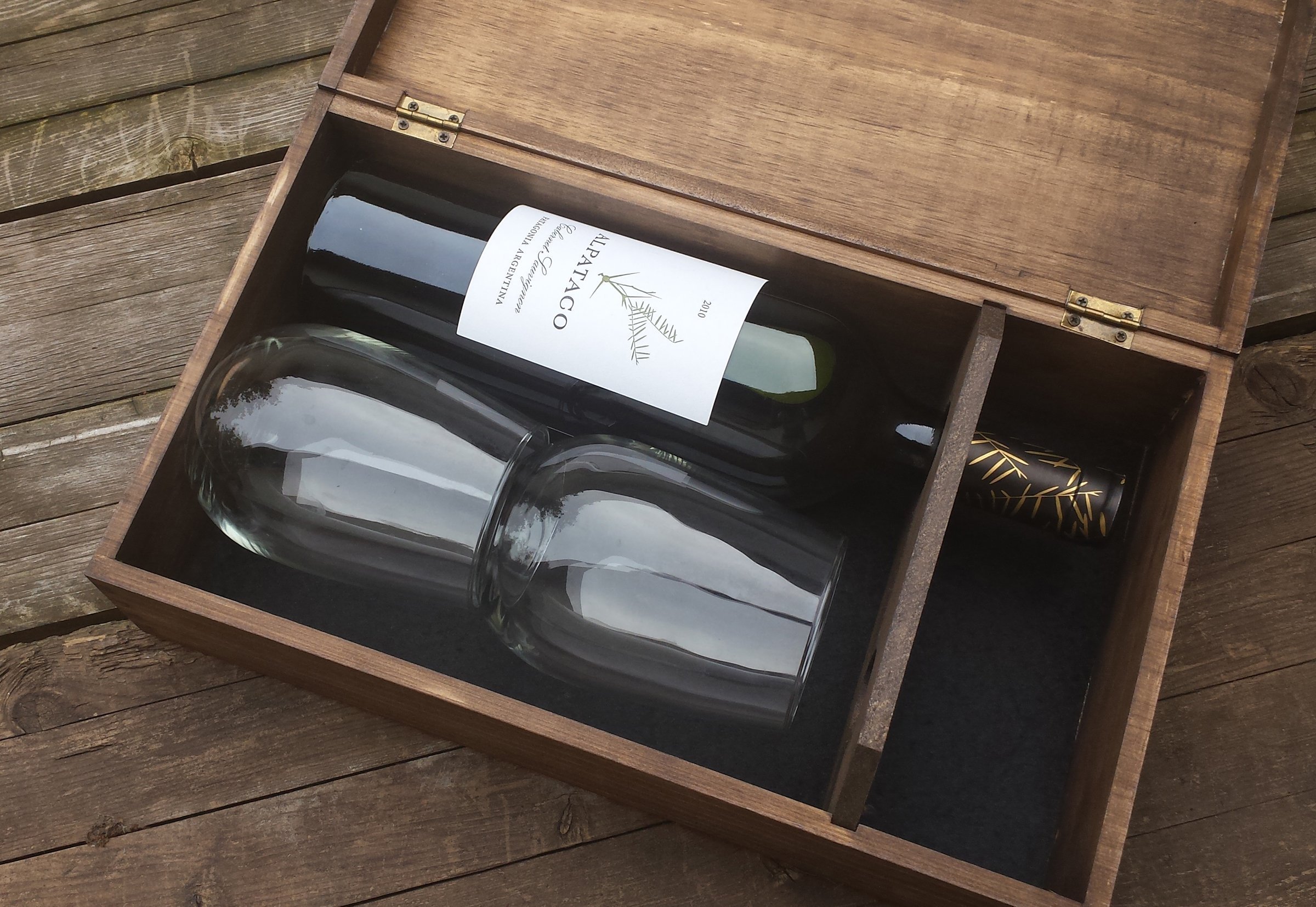 Personalized Mountain Themed Double Wedding Wine Box - Custom Engraved for Two Bottles, Love Letter Ceremony & Time Capsule - Perfect for Rustic Weddings, Anniversaries & Romantic Gift Giving