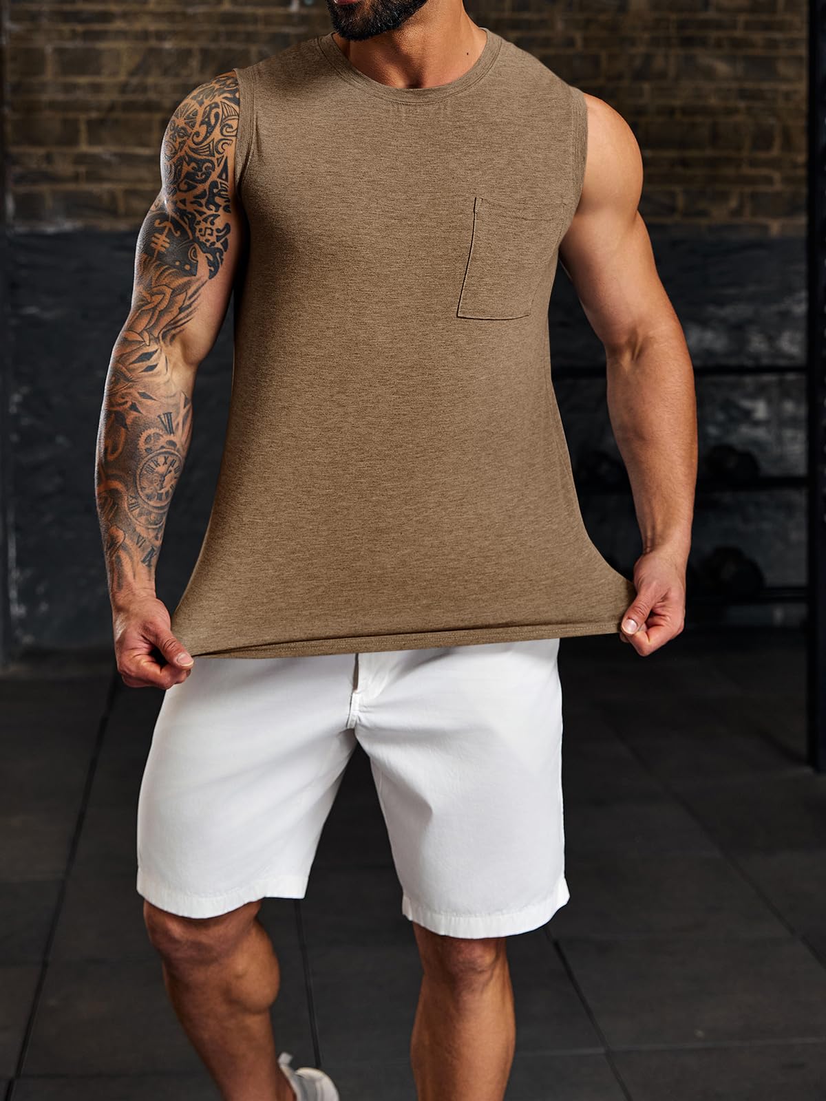 Wihion Men's Sleeveless Gym Tank Top with Pocket - Breathable Workout Shirt for Bodybuilding & Muscle Training - Perfect for Gym, Running, and Athletic Activities