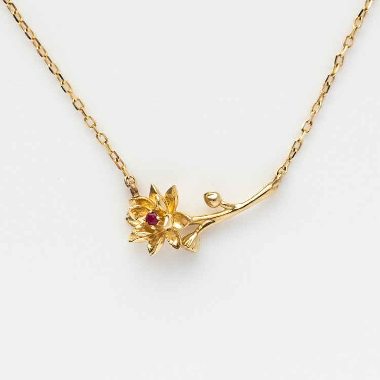 Solid Gold Birth Flower Necklace - Personalized Floral Jewelry Gift for Women - Perfect for Birthdays, Anniversaries & Mother's Day