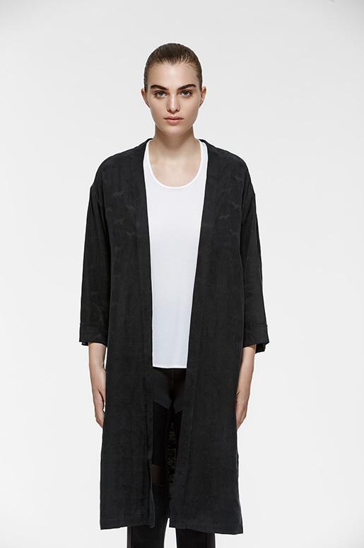 Aio Kimono II - Japanese Traditional Kimono Robe for Women & Men - Elegant Loungewear for Home, Spa, and Yoga