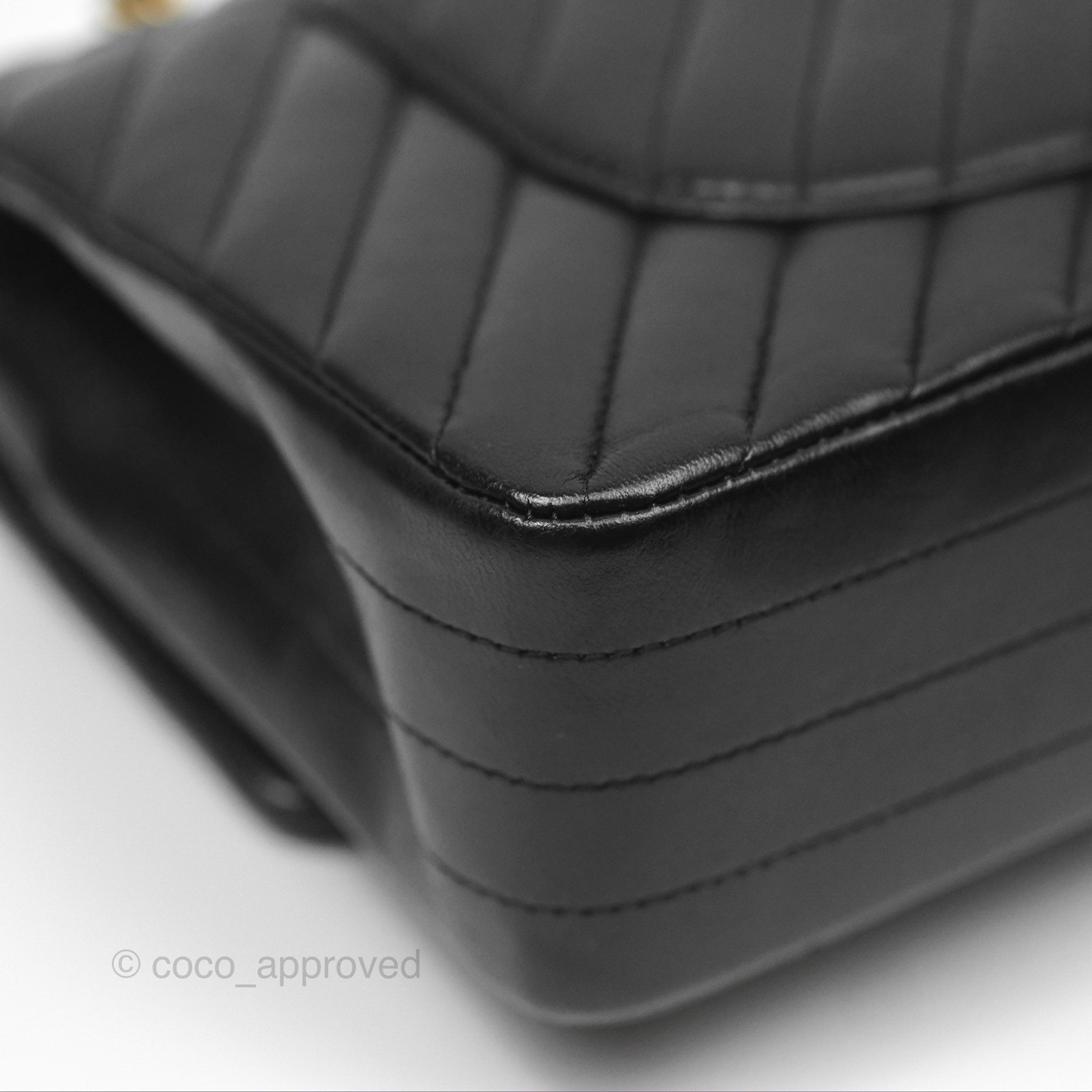 Chanel Classic M/L Medium Flap Chevron Black Lambskin Gold Hardware Bag - Luxury Designer Handbag for Women, Perfect for Evening Events & Special Occasions