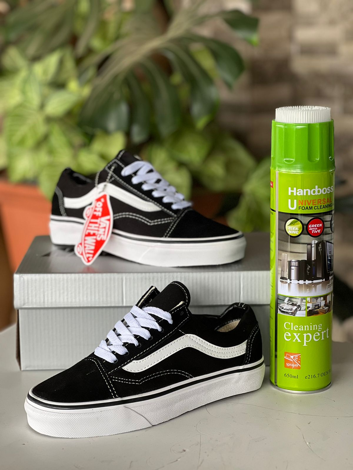 Vans Off The Wall Classic Sneakers - Black & White Canvas Shoes for Men & Women | Casual Streetwear & Skateboarding Fashion