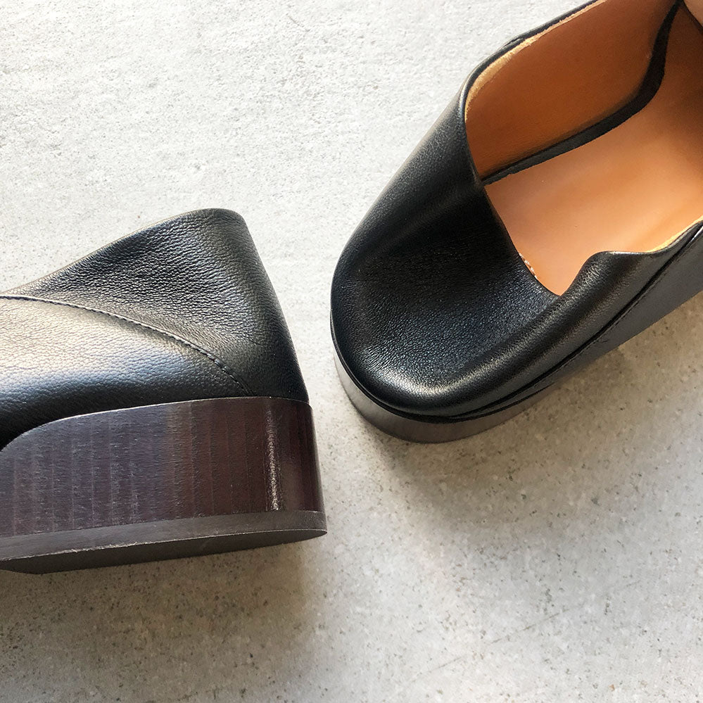 Elegant Black Kiss Loafer Shoes for Women - Comfortable Slip-On Dress Flats for Office, Business & Casual Wear