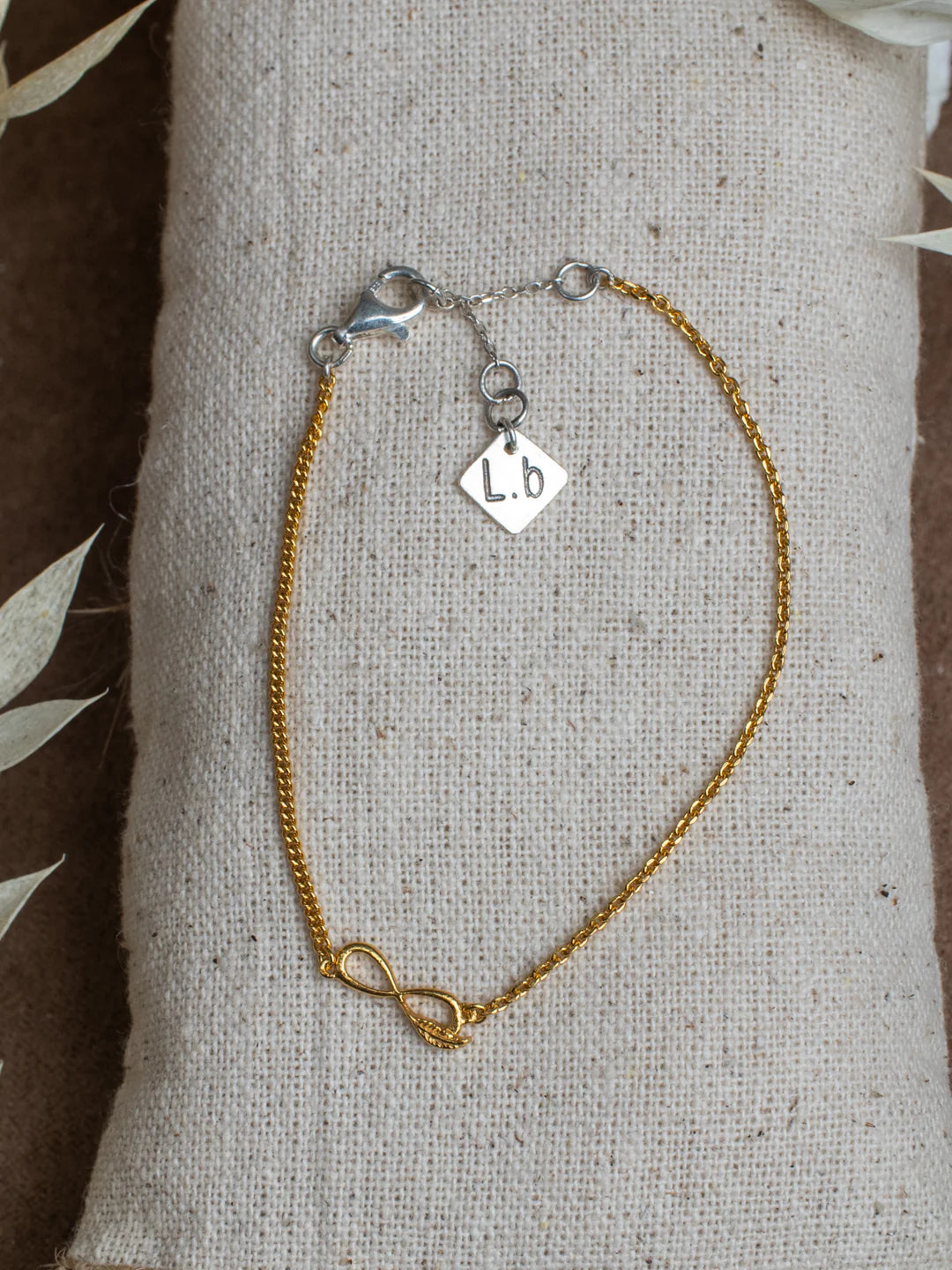 Infinity Bracelet for Women - Adjustable Crystal Beaded Stretch Bracelet, Elegant Handmade Jewelry for Daily Wear, Gifts, Parties & Special Occasions