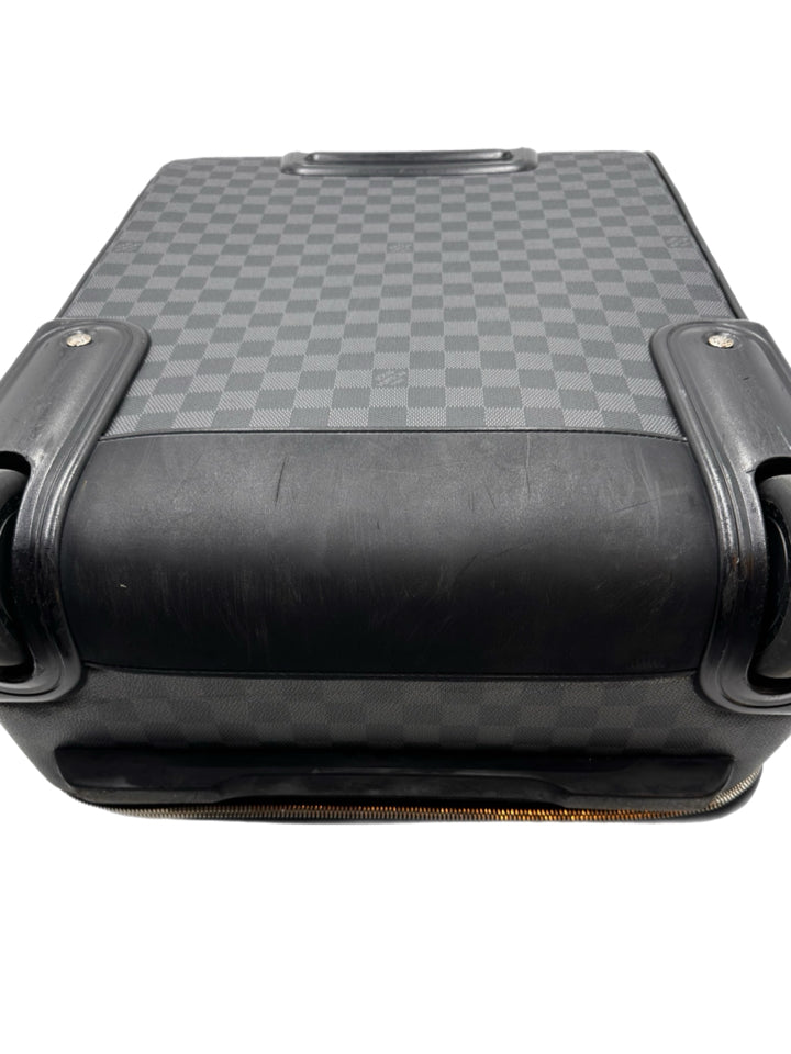 Louis Vuitton Damier Graphite Pegase Business Suitcase - Premium Carry-On Luggage for Business Travel & Executive Trips - Durable Luxury Suitcase with TSA Lock for Airports & Corporate Meetings